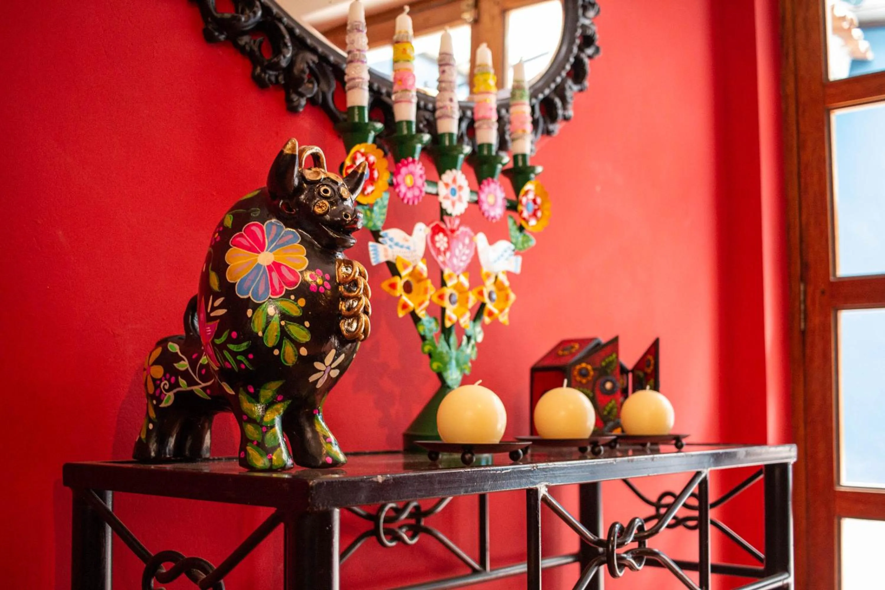 Communal lounge/ TV room in Casa de La Chola