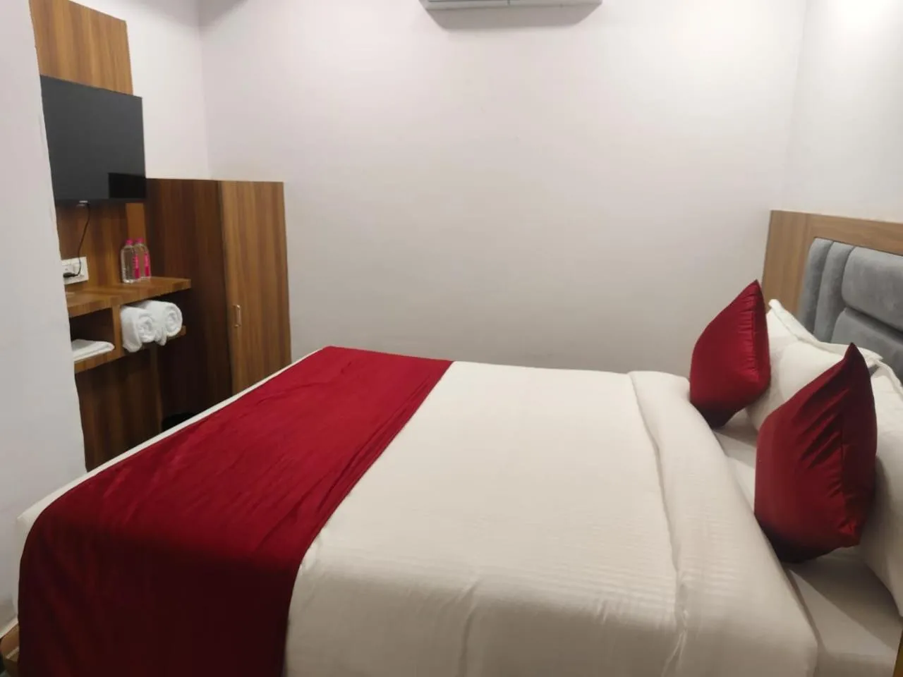 Hotel Maruti R
