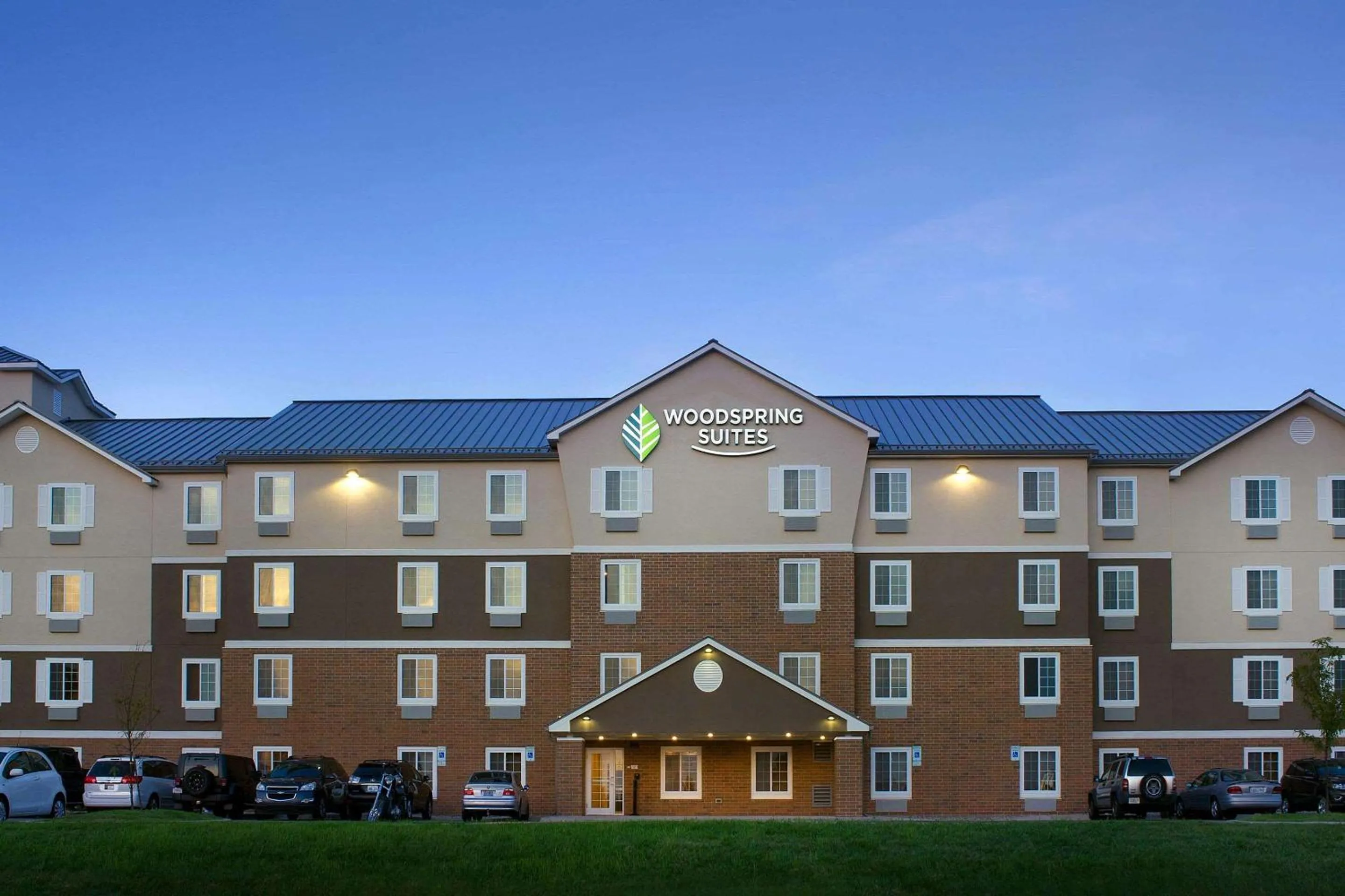 Property building in WoodSpring Suites Louisville Jeffersontown