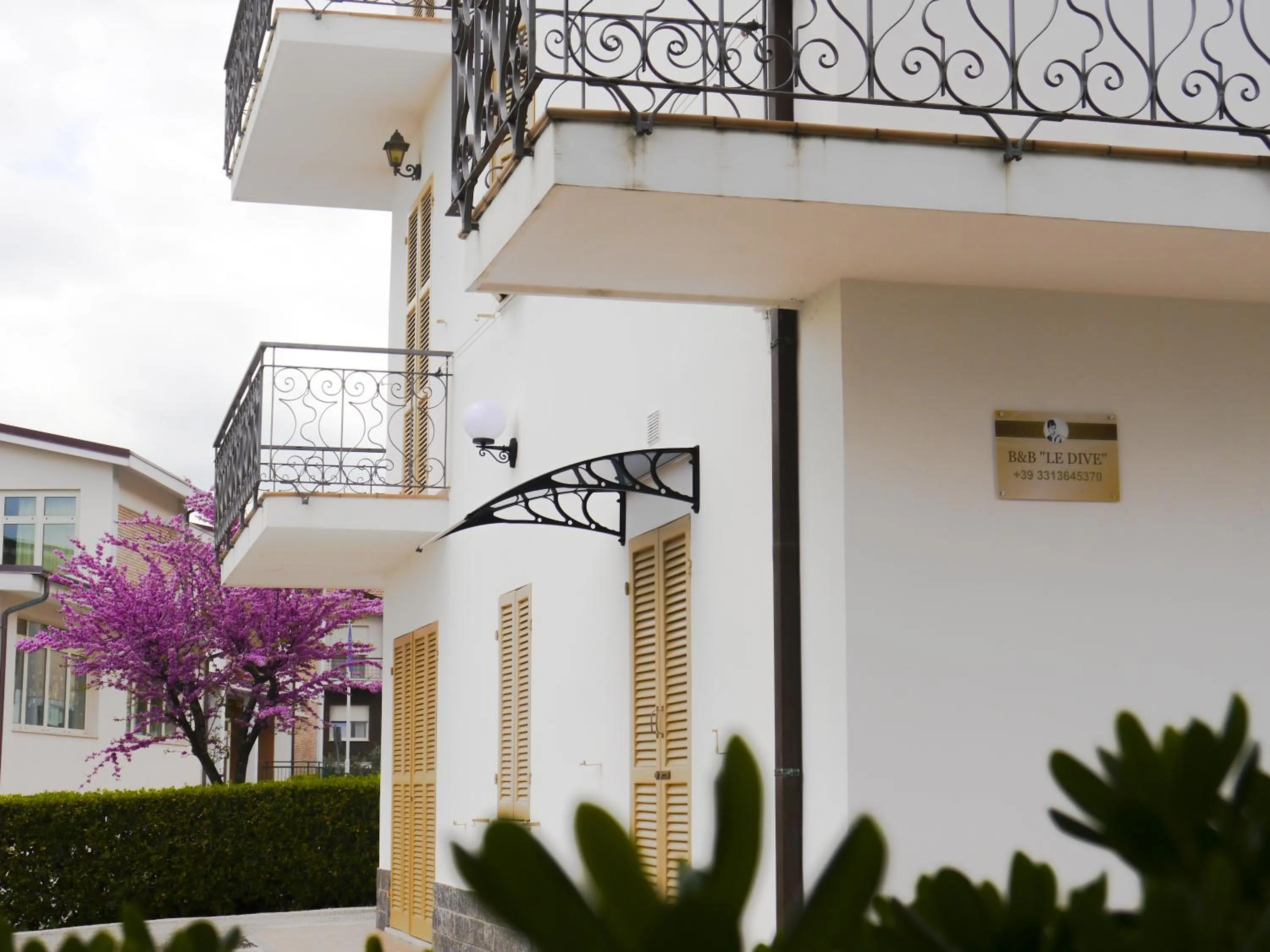 Facade/entrance, Property Building in B&B Le Dive