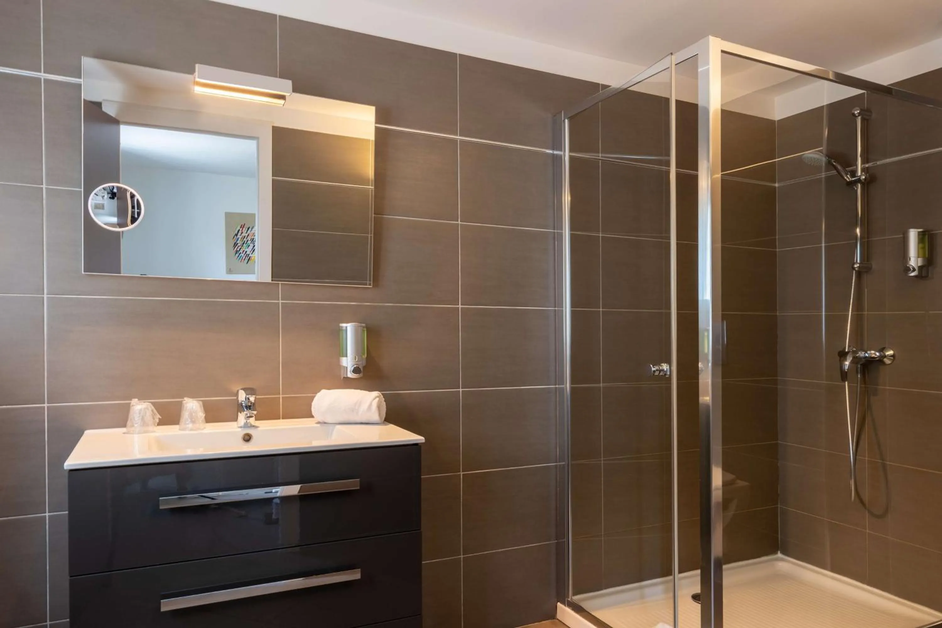 Queen Suite with Sofa Bed in Best Western Hotel Casa Bianca, Piscine Intérieure et Extérieure