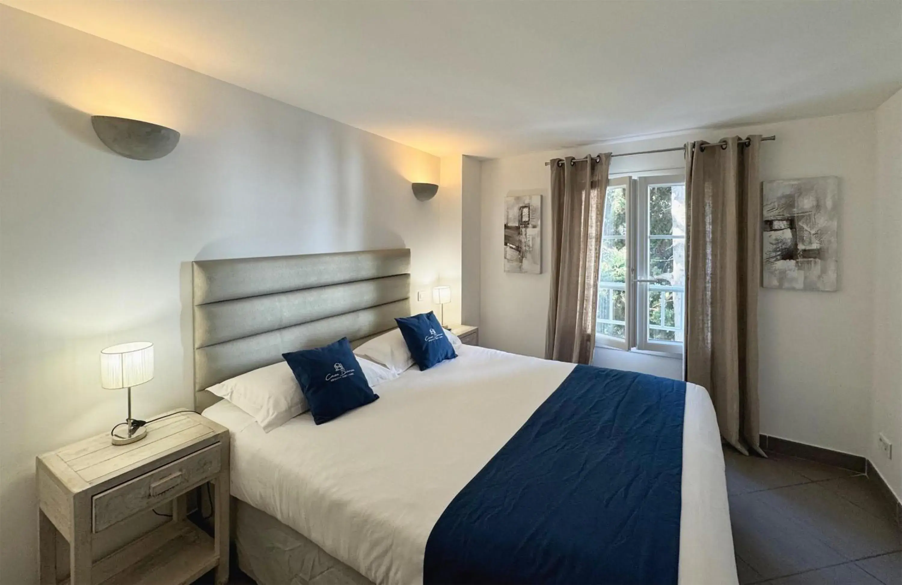 Queen and Single Privilege Suite with Sofa Bed - Non-Smoking in Best Western Hotel Casa Bianca, Piscine Intérieure et Extérieure Queen and Single Privilege Suite with Sofa Bed - Non-Smoking in Best Western Hotel Casa Bianca, Piscine Intérieure et Extérieure