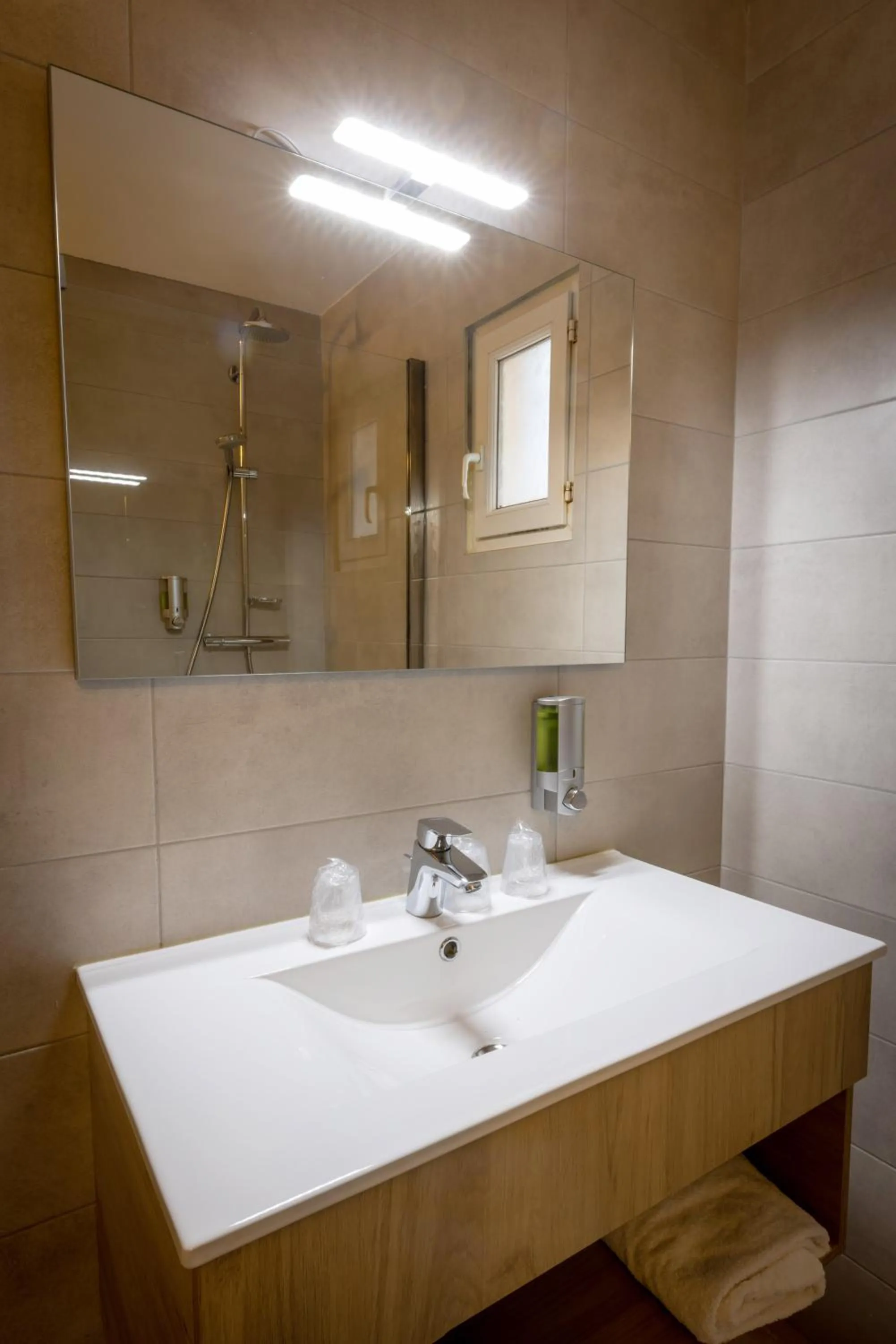 Bathroom in Best Western Hotel Casa Bianca, Piscine Intérieure et Extérieure