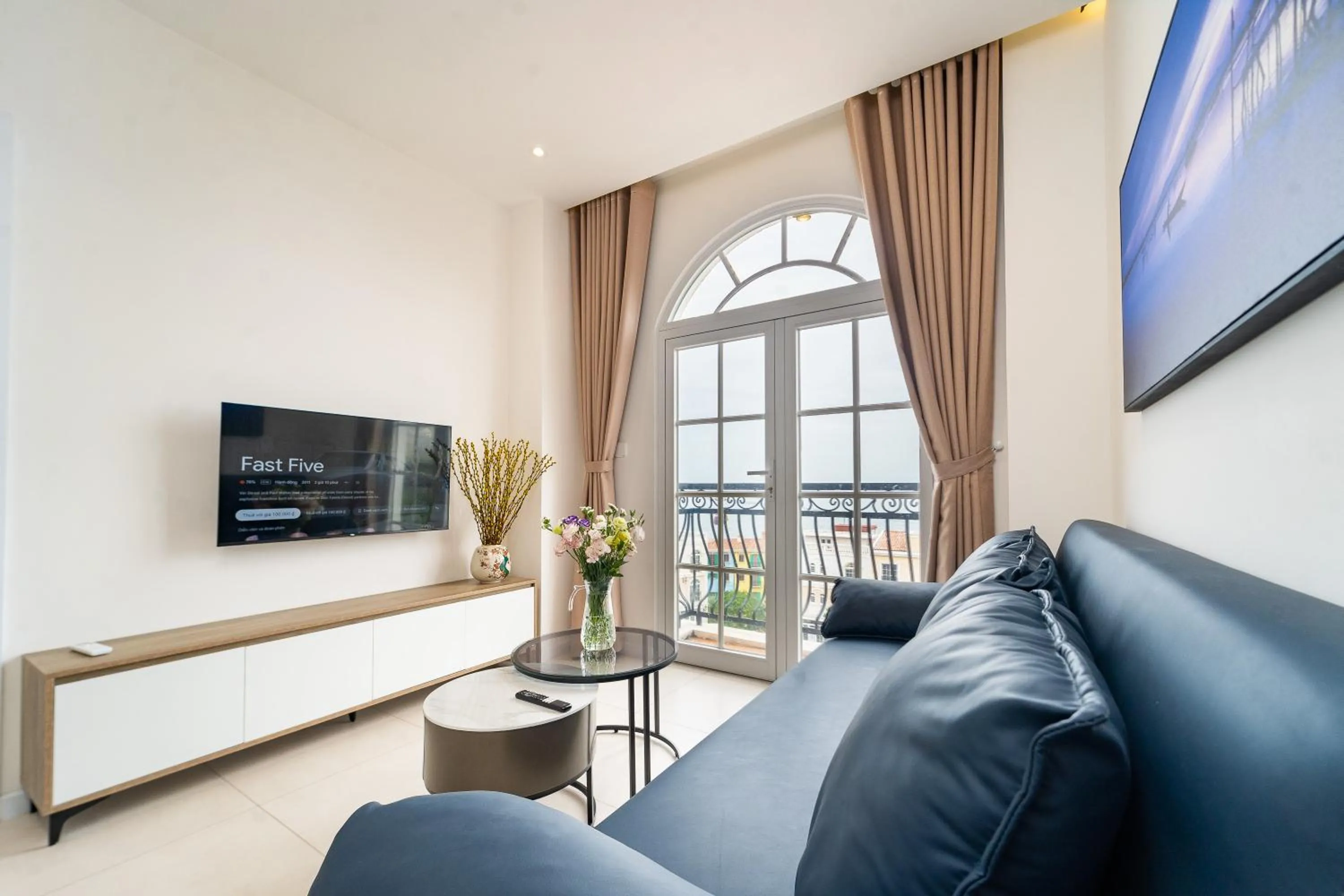 Communal lounge/ TV room in Novus Sol Hotel & Apartment Sunset Town Phu Quoc