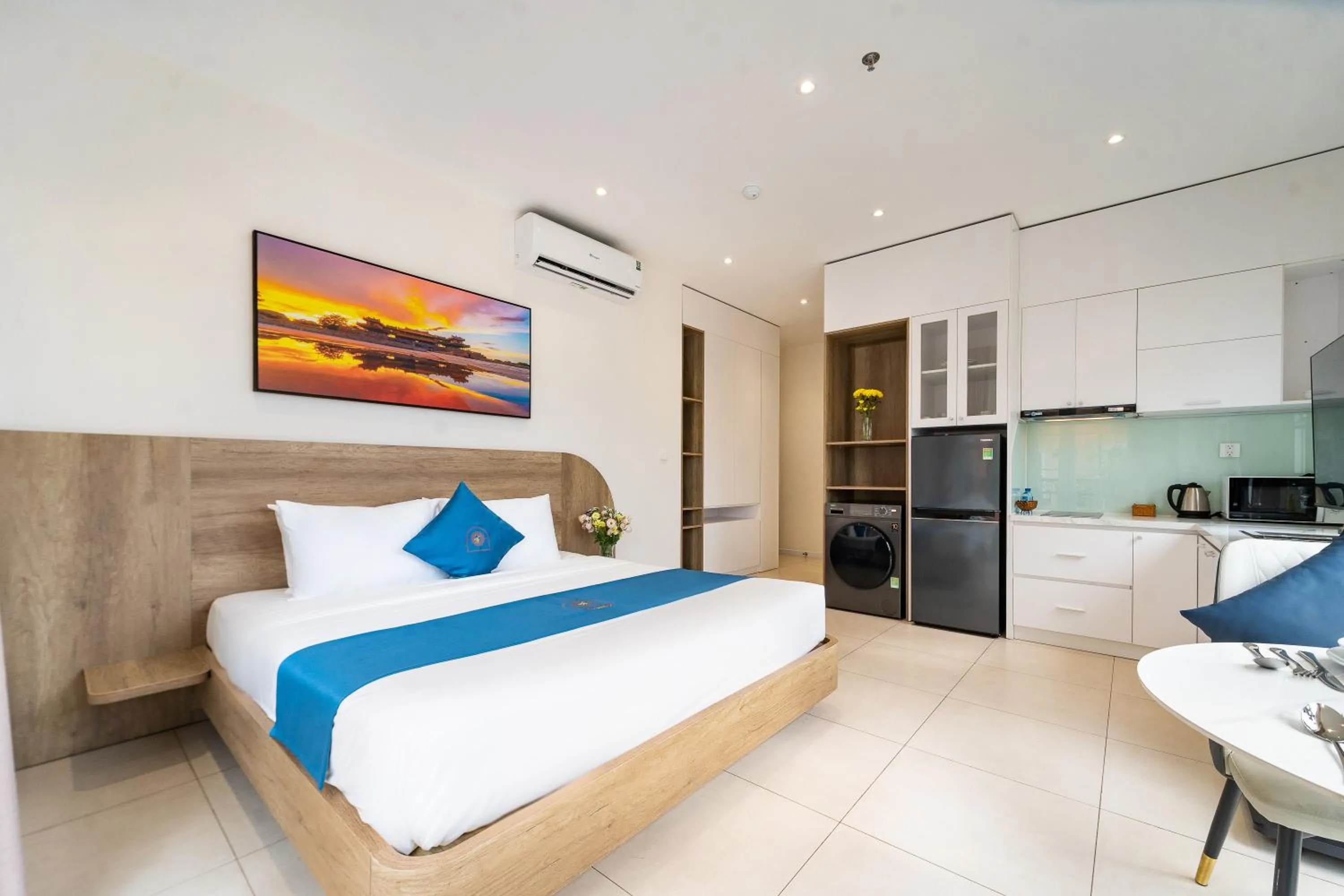 Bed in Novus Sol Hotel & Apartment Sunset Town Phu Quoc