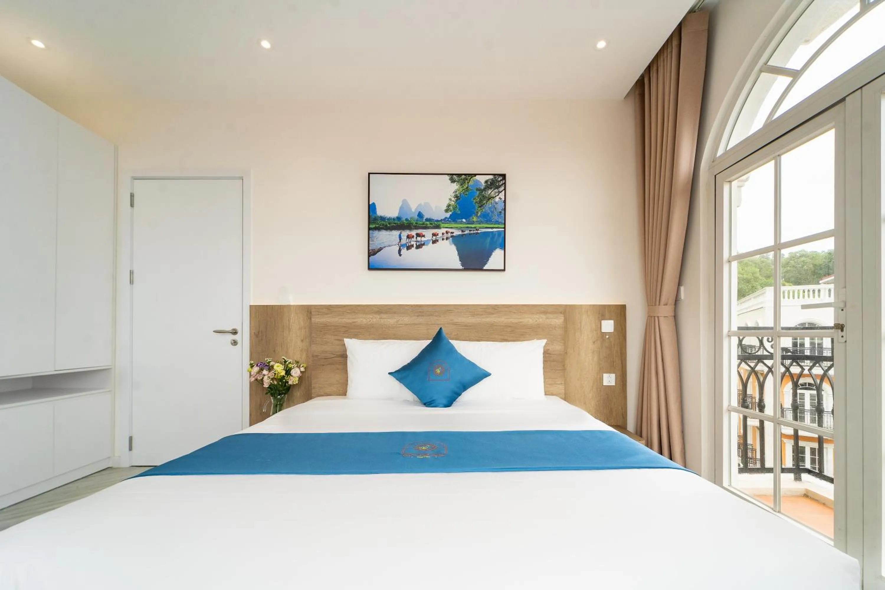 Bed in Novus Sol Hotel & Apartment Sunset Town Phu Quoc