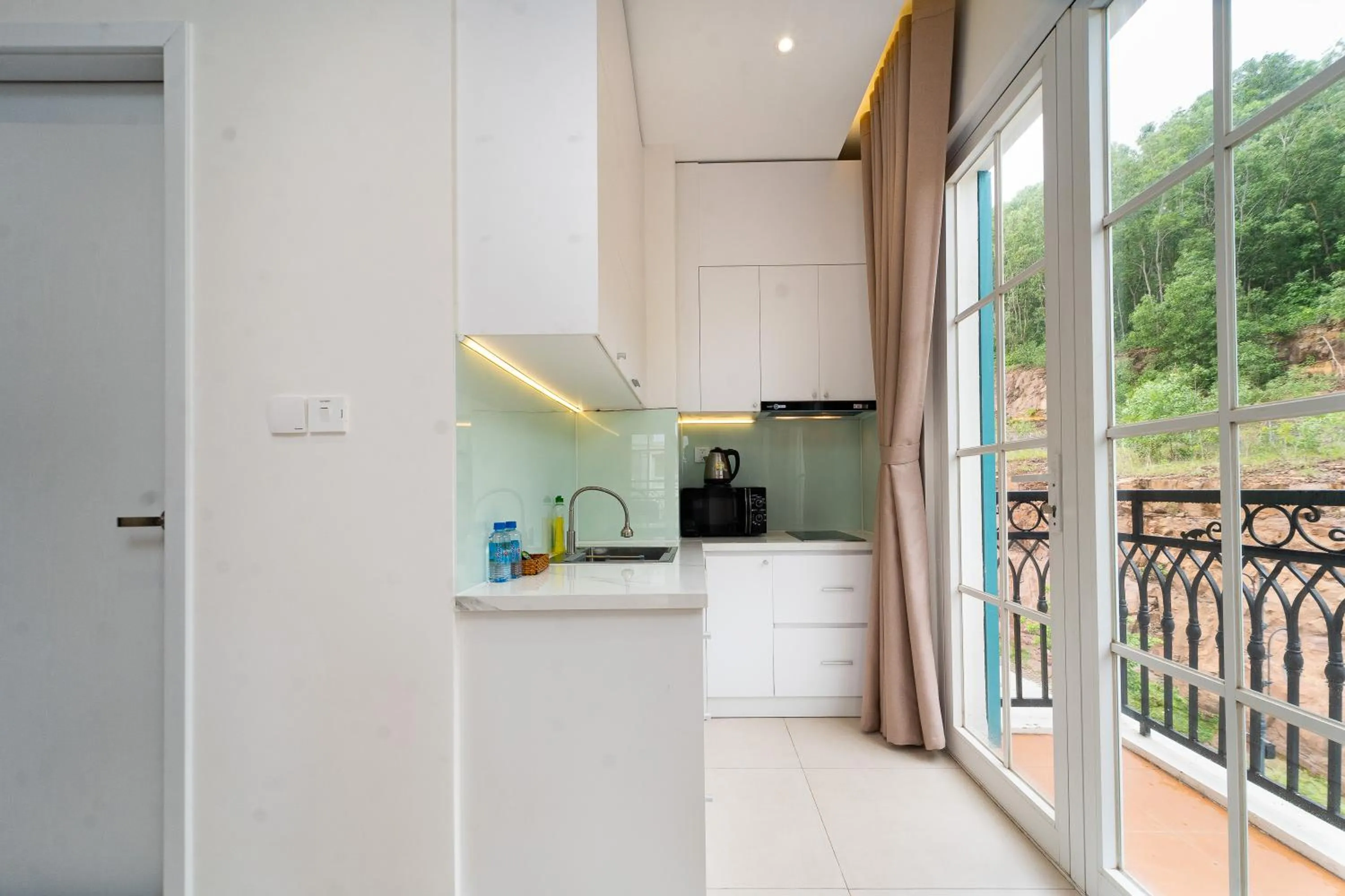 Novus Sol Hotel & Apartment Sunset Town Phu Quoc