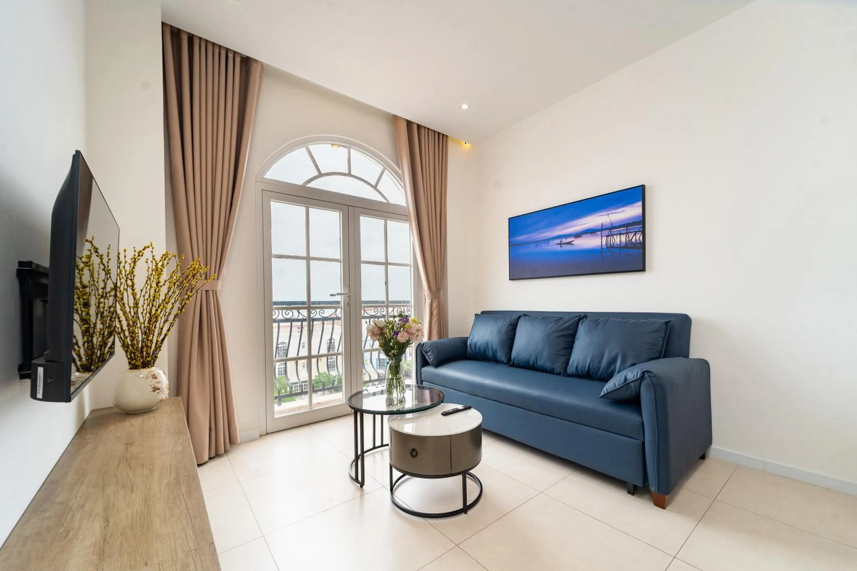 Communal lounge/ TV room in Novus Sol Hotel & Apartment Sunset Town Phu Quoc