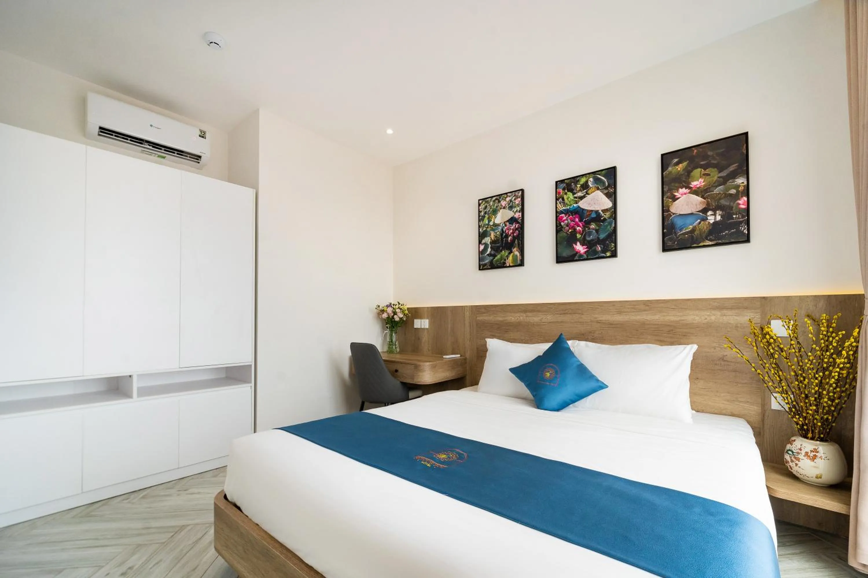 Bed in Novus Sol Hotel & Apartment Sunset Town Phu Quoc