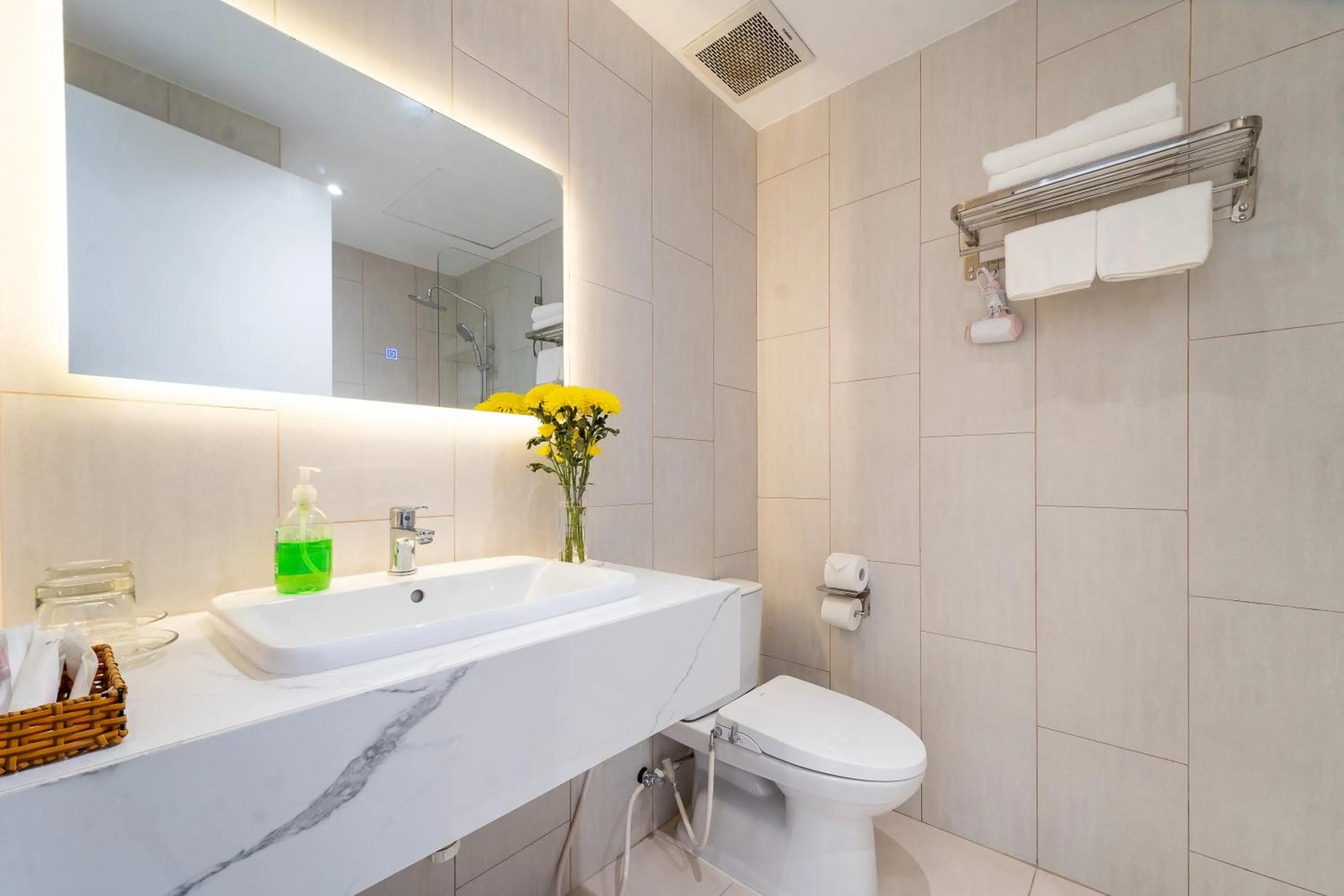 Shower in Novus Sol Hotel & Apartment Sunset Town Phu Quoc