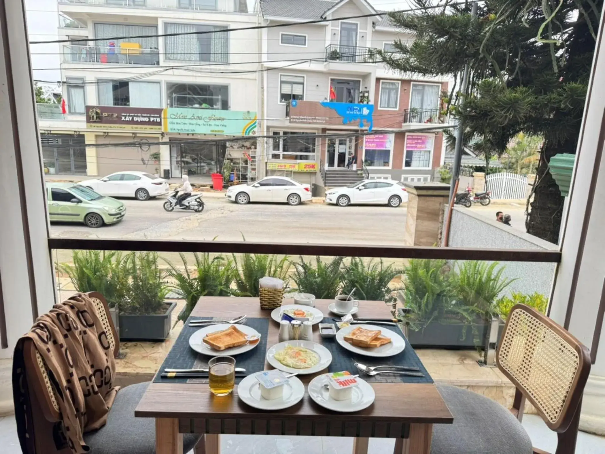 Breakfast in ORCHID Hotel Breakfast in ORCHID Hotel