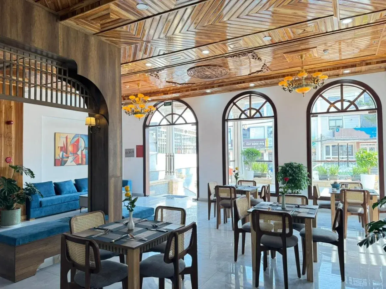 Restaurant/places to eat in ORCHID Hotel Restaurant/places to eat in ORCHID Hotel