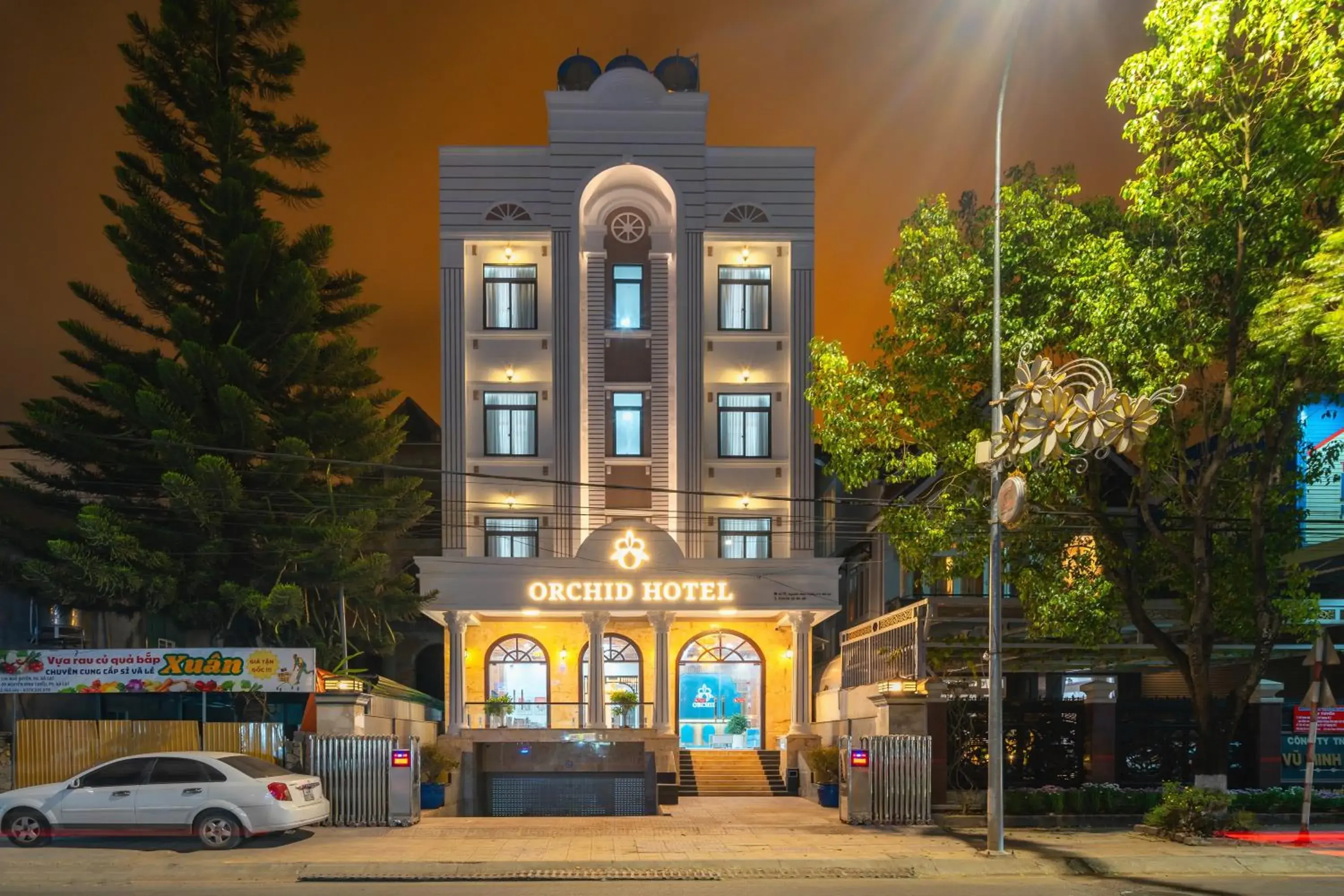 Property building in ORCHID Hotel Property building in ORCHID Hotel