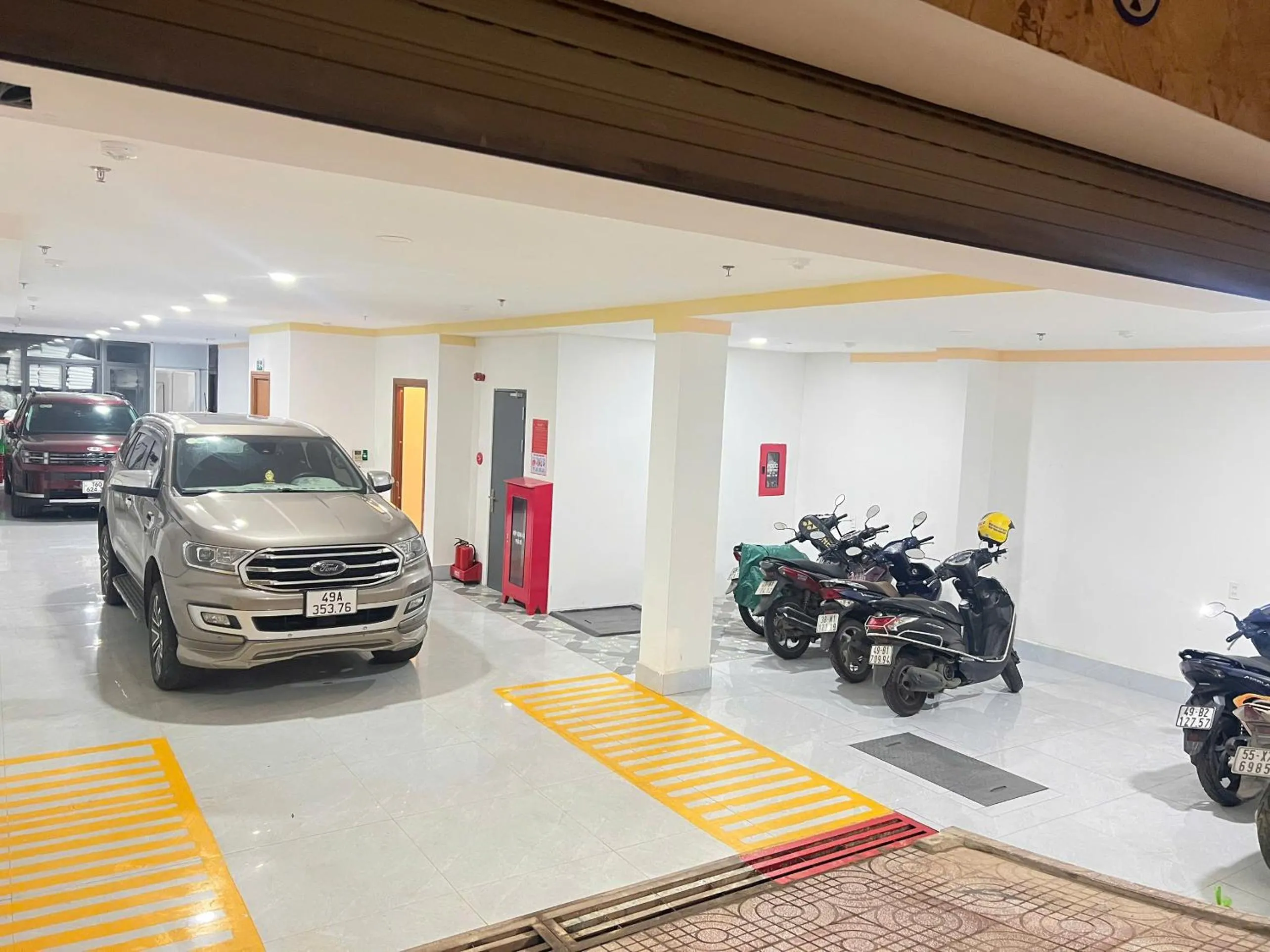 Parking in ORCHID Hotel