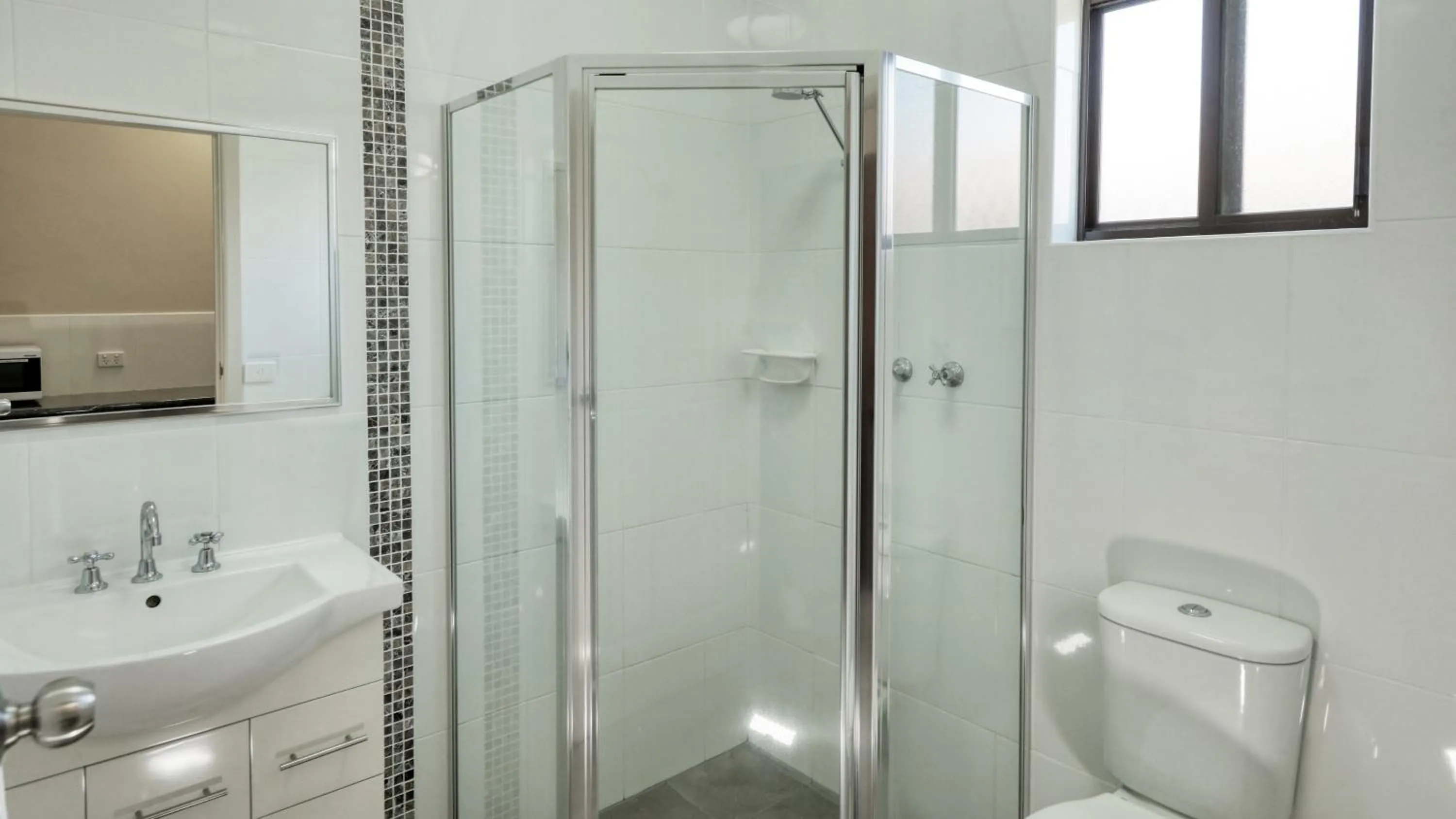 Shower in Top of the Town Motel & Apartments