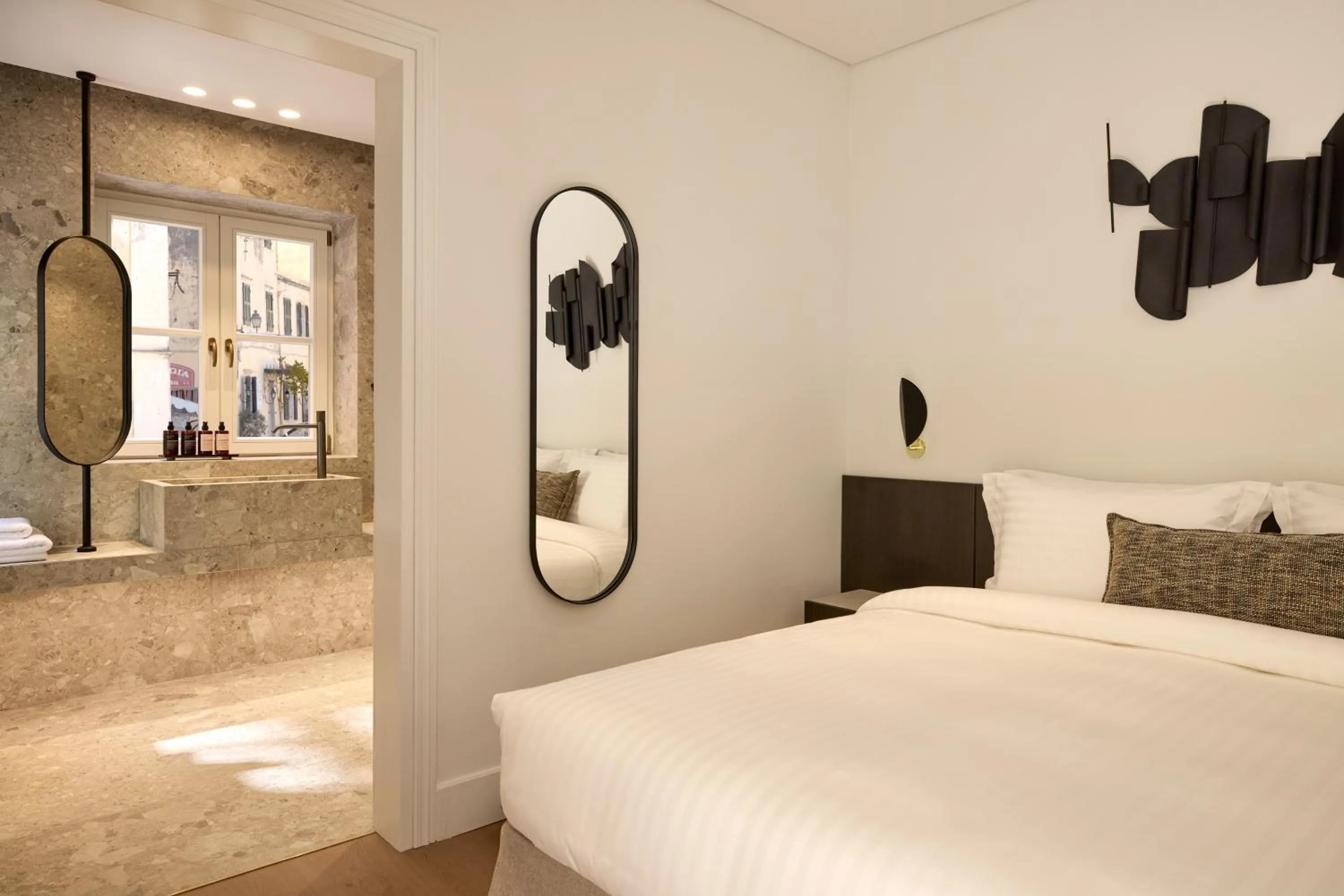 Bathroom, Bed in The Calliston