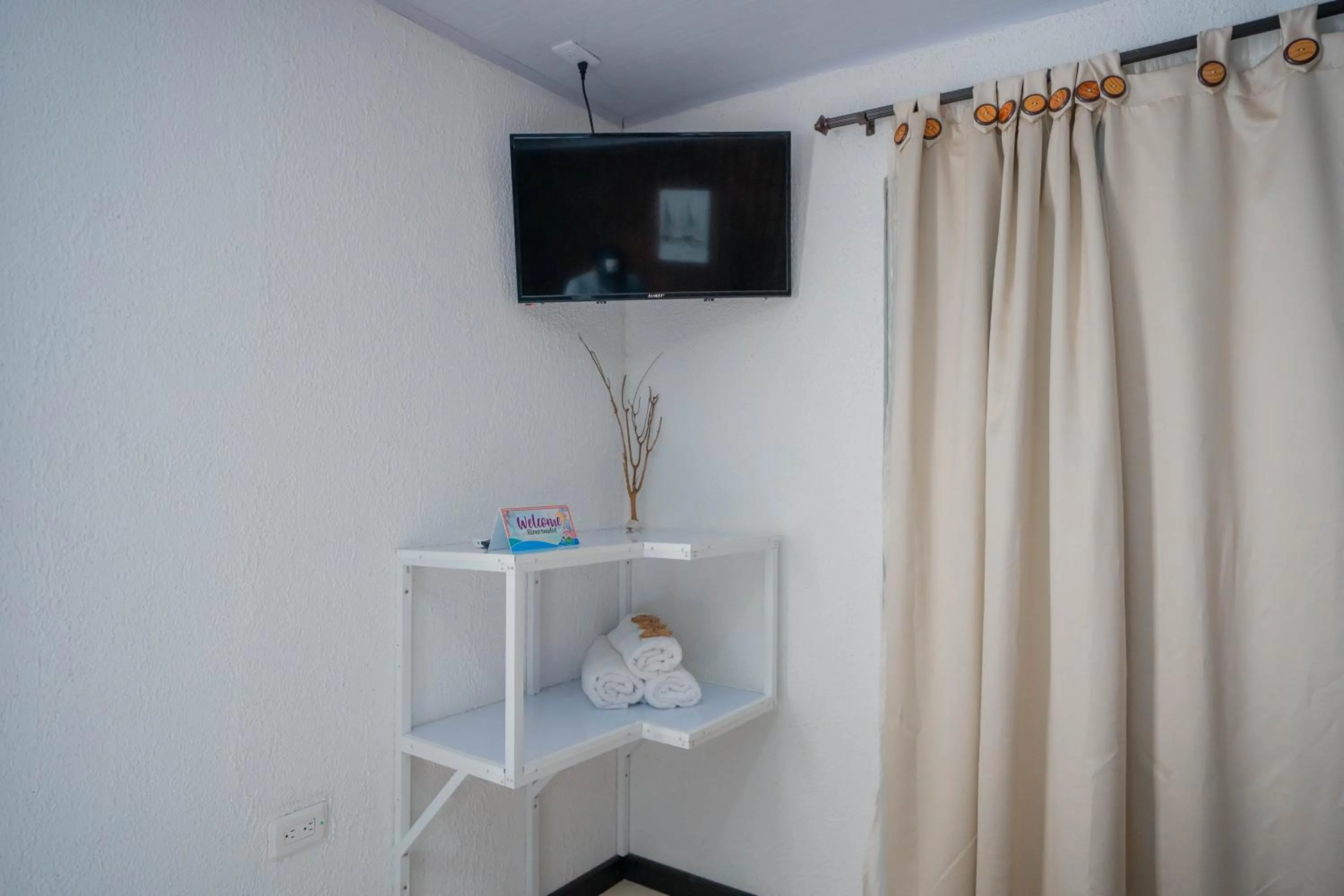 TV and multimedia in Posada Jasmina Place