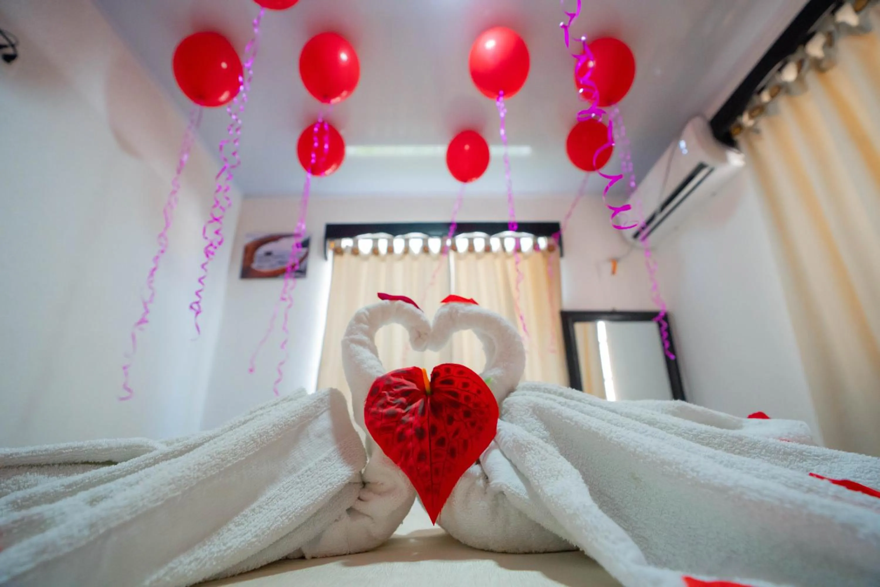 wedding, Bed in Posada Jasmina Place