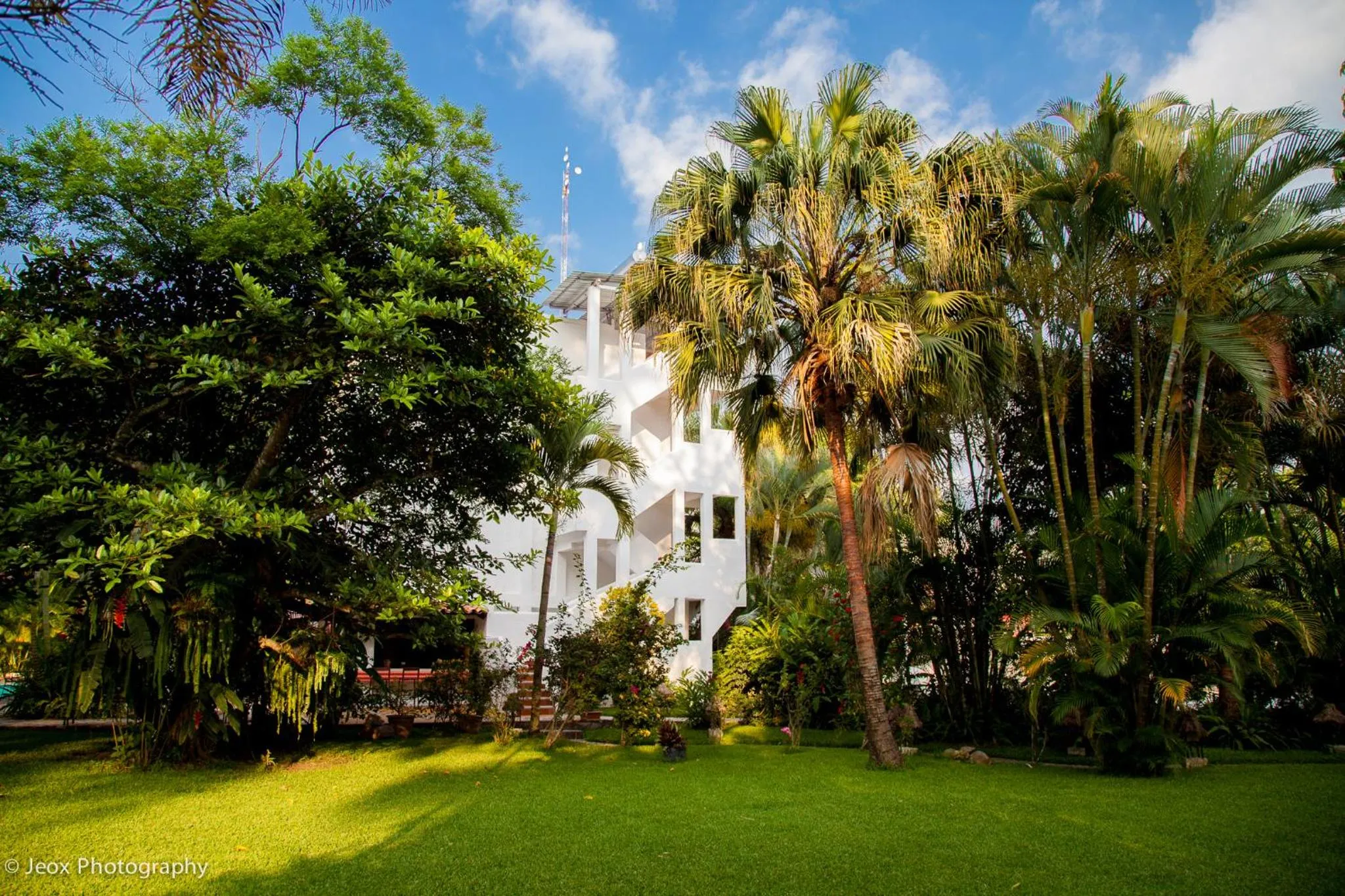 Property building in Hotel Ciudad Blanca