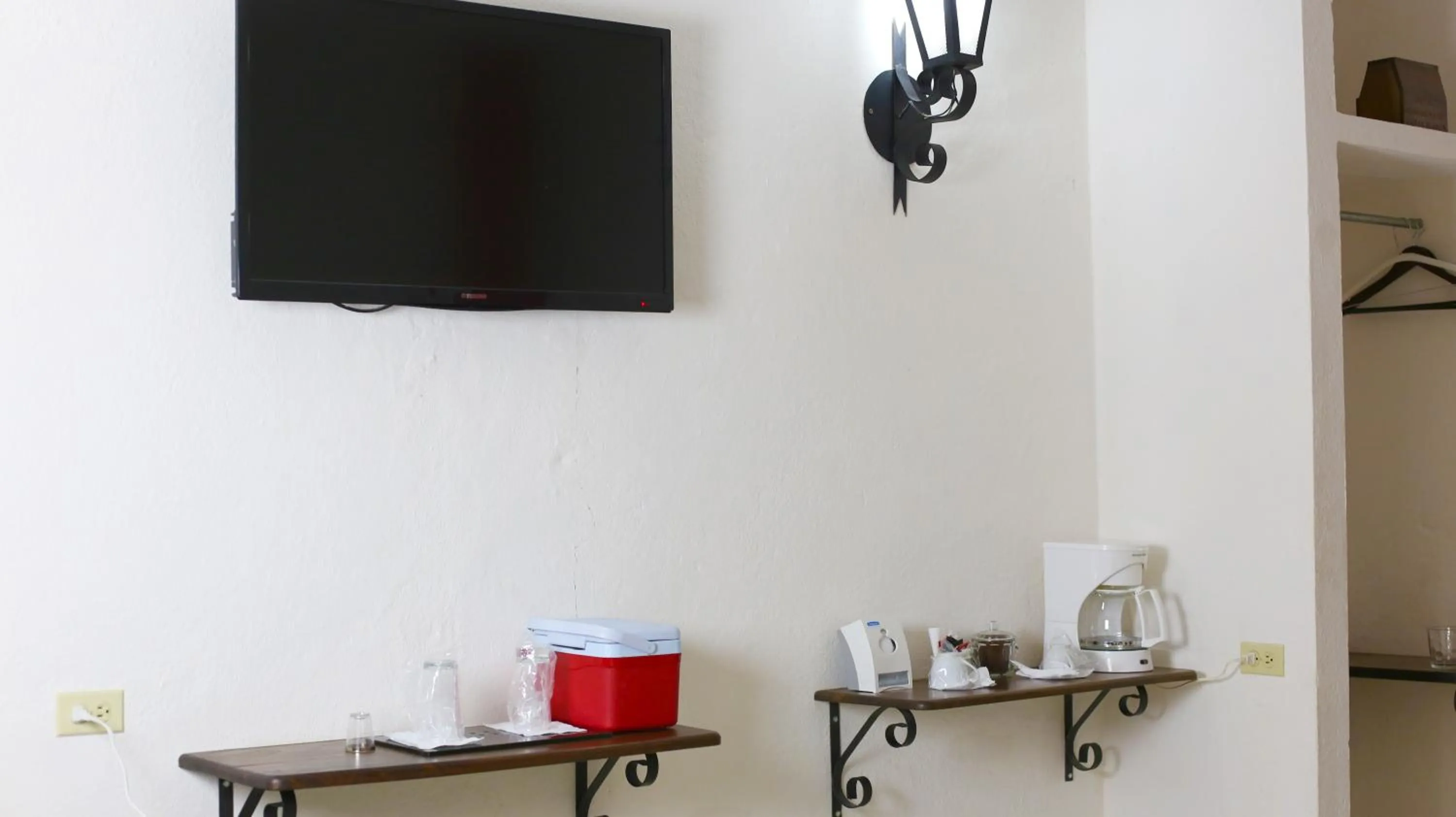 TV and multimedia in Hotel Ciudad Blanca