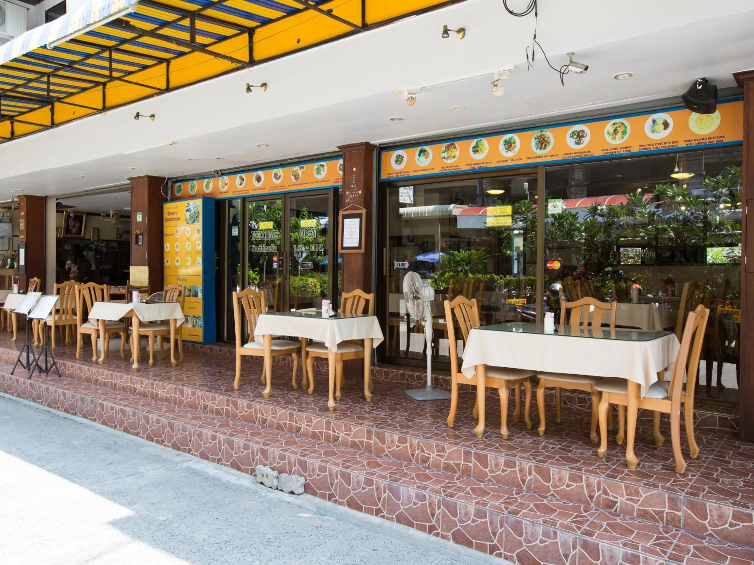 Restaurant/places to eat in Stefan's Guesthouse