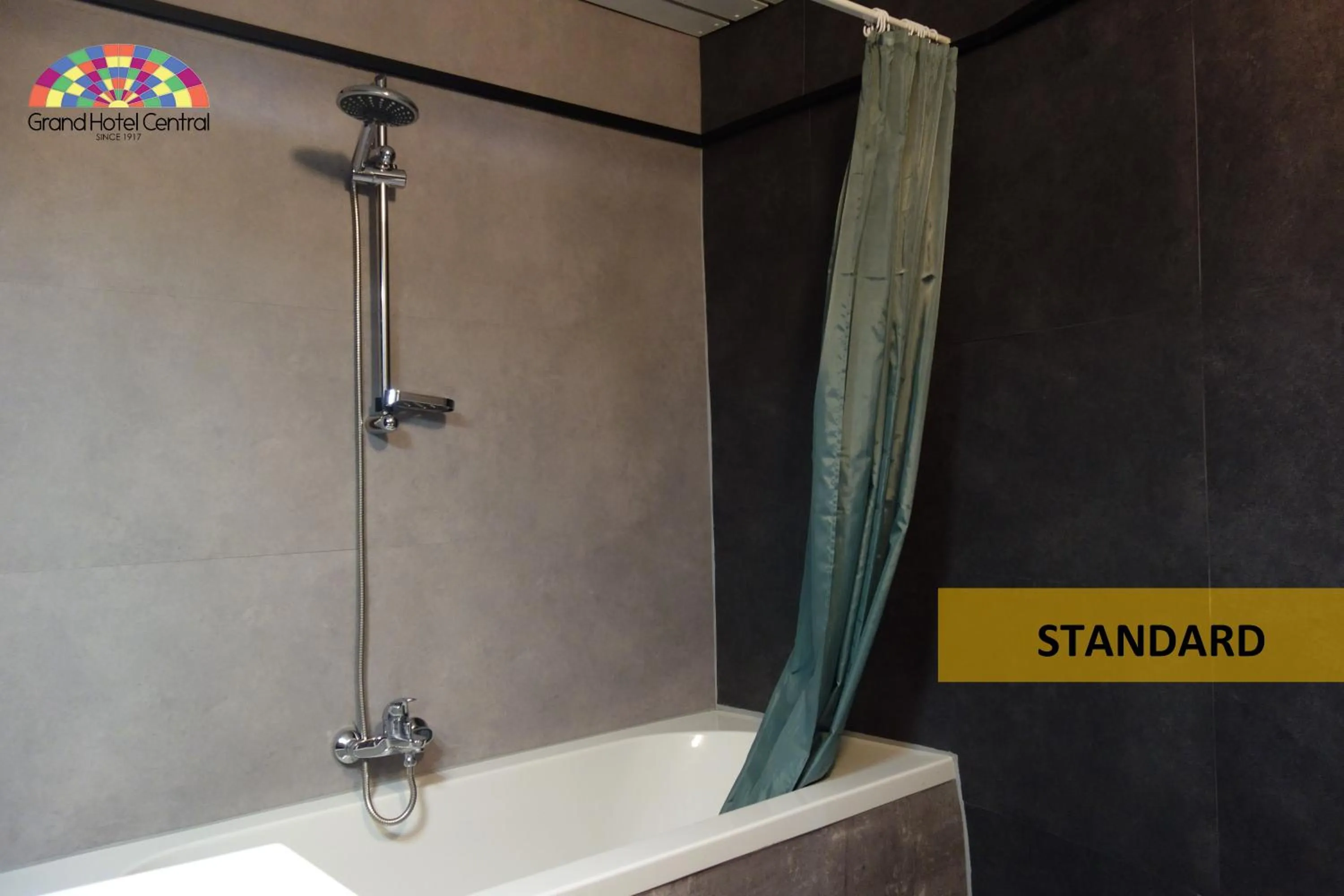 Bathroom in Grand Hotel Central