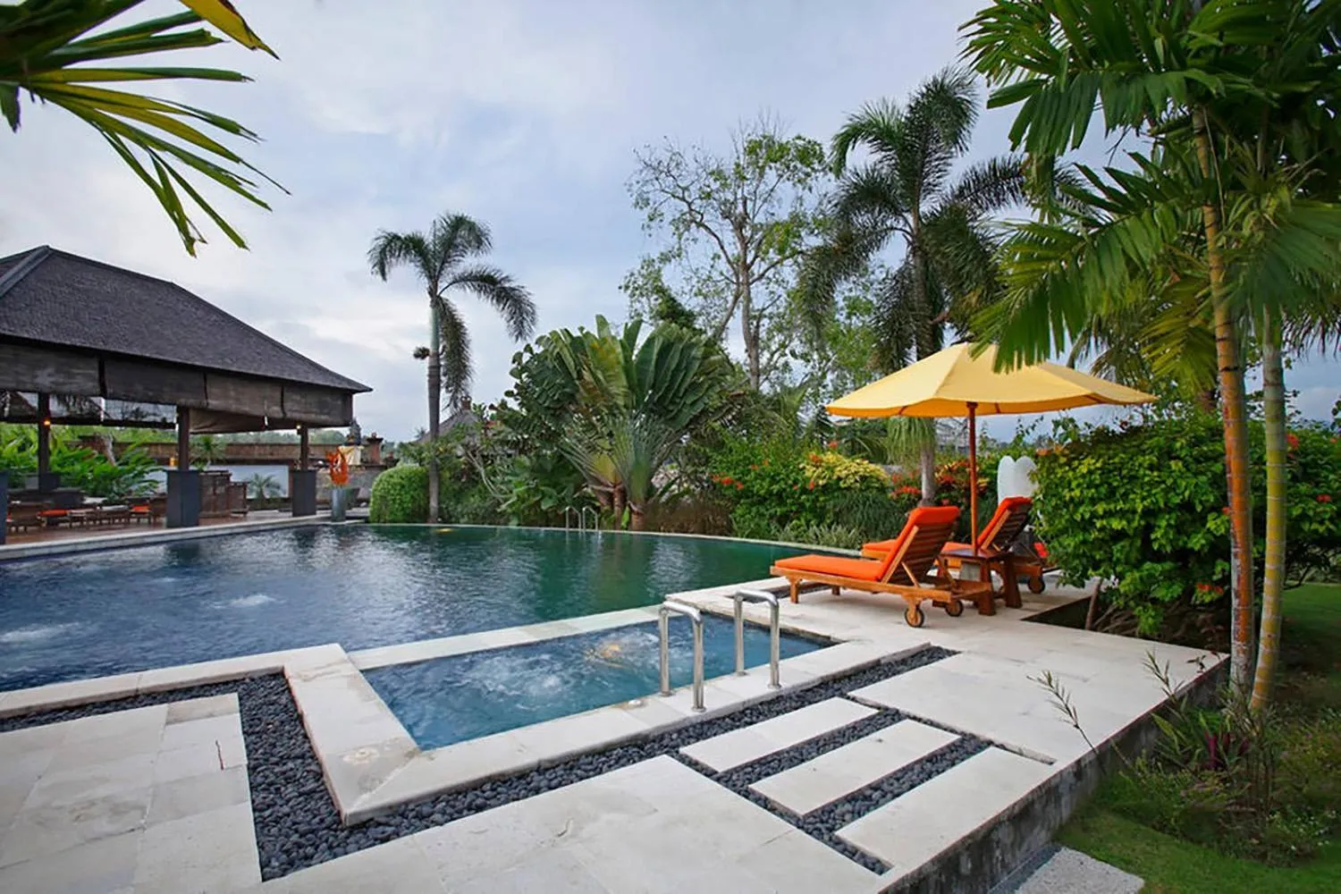 Swimming pool in Villa L'Orange Bali