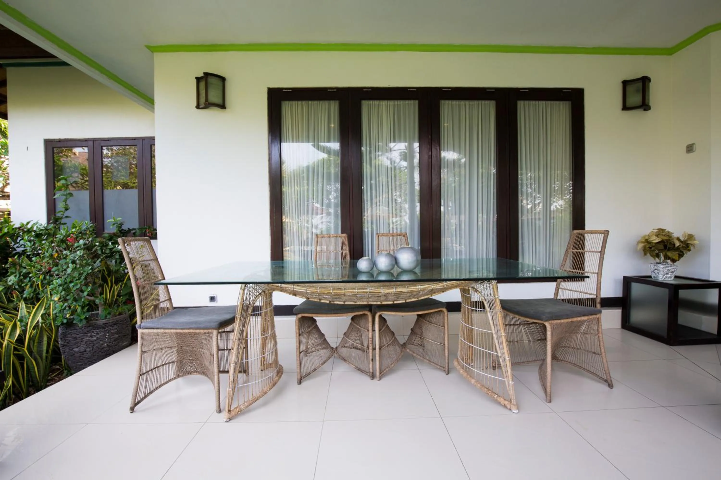 Dining area in Villa L'Orange Bali