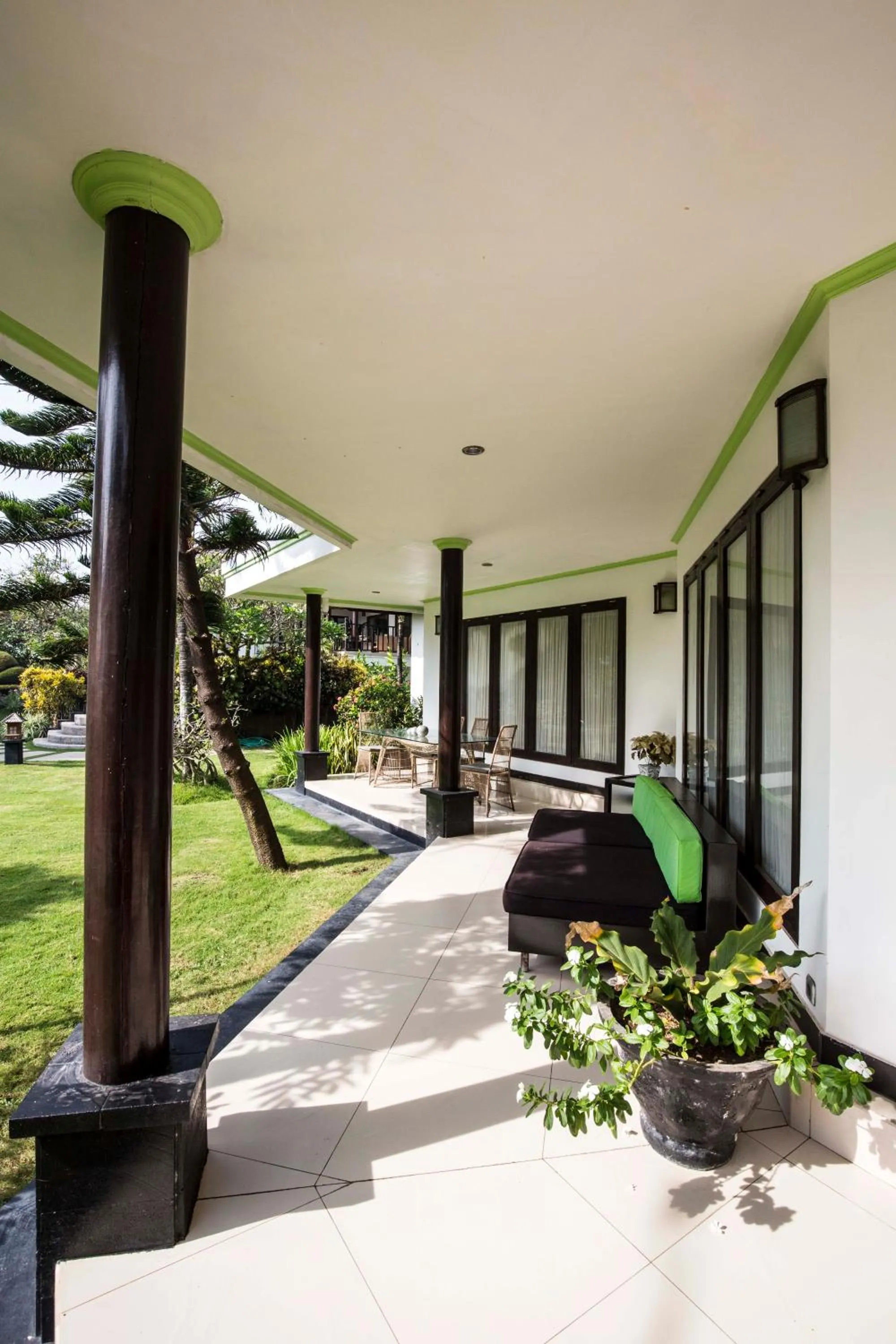 Balcony/Terrace in Villa L'Orange Bali