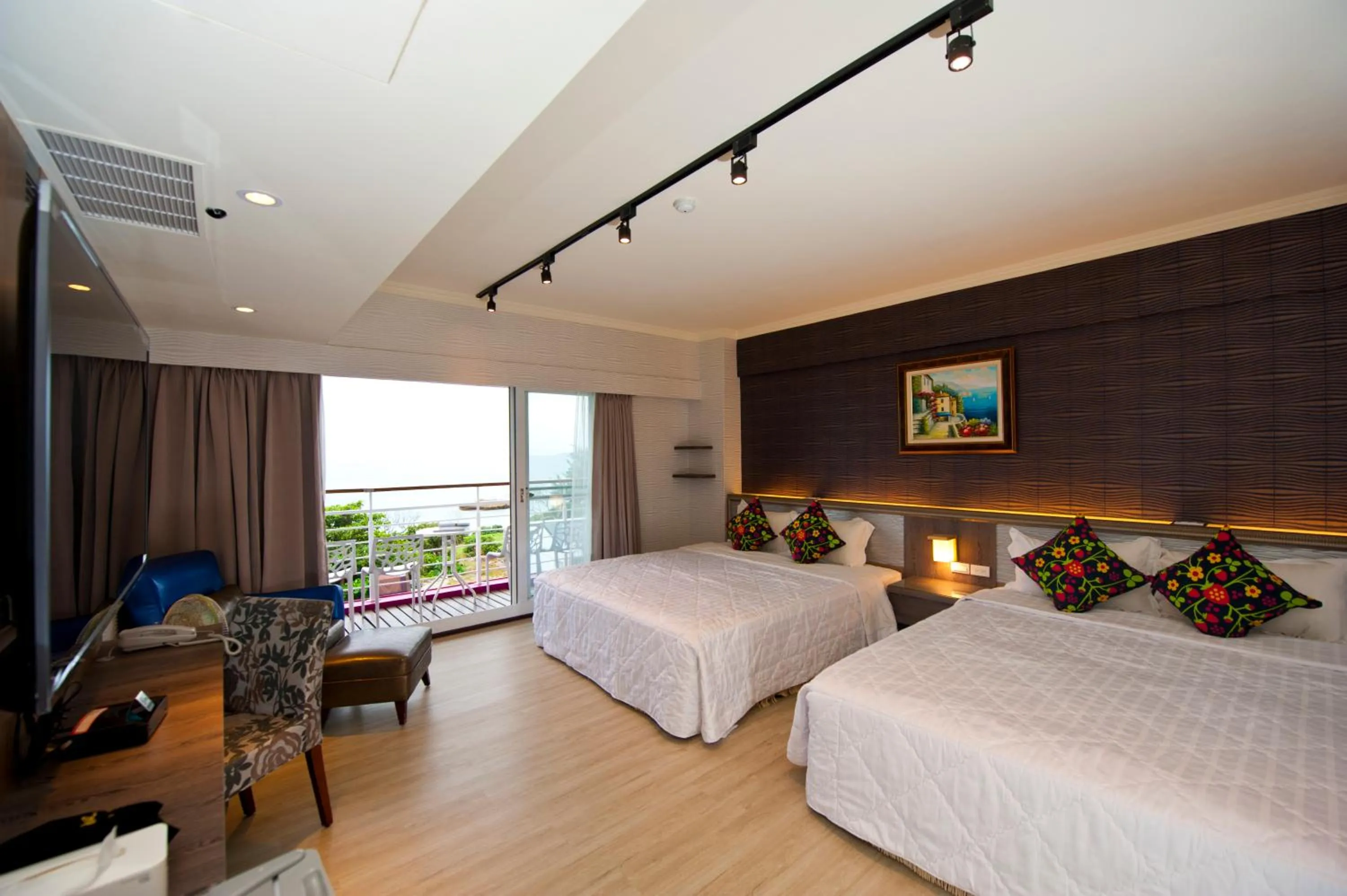 Bed in 墾丁品喬旅店