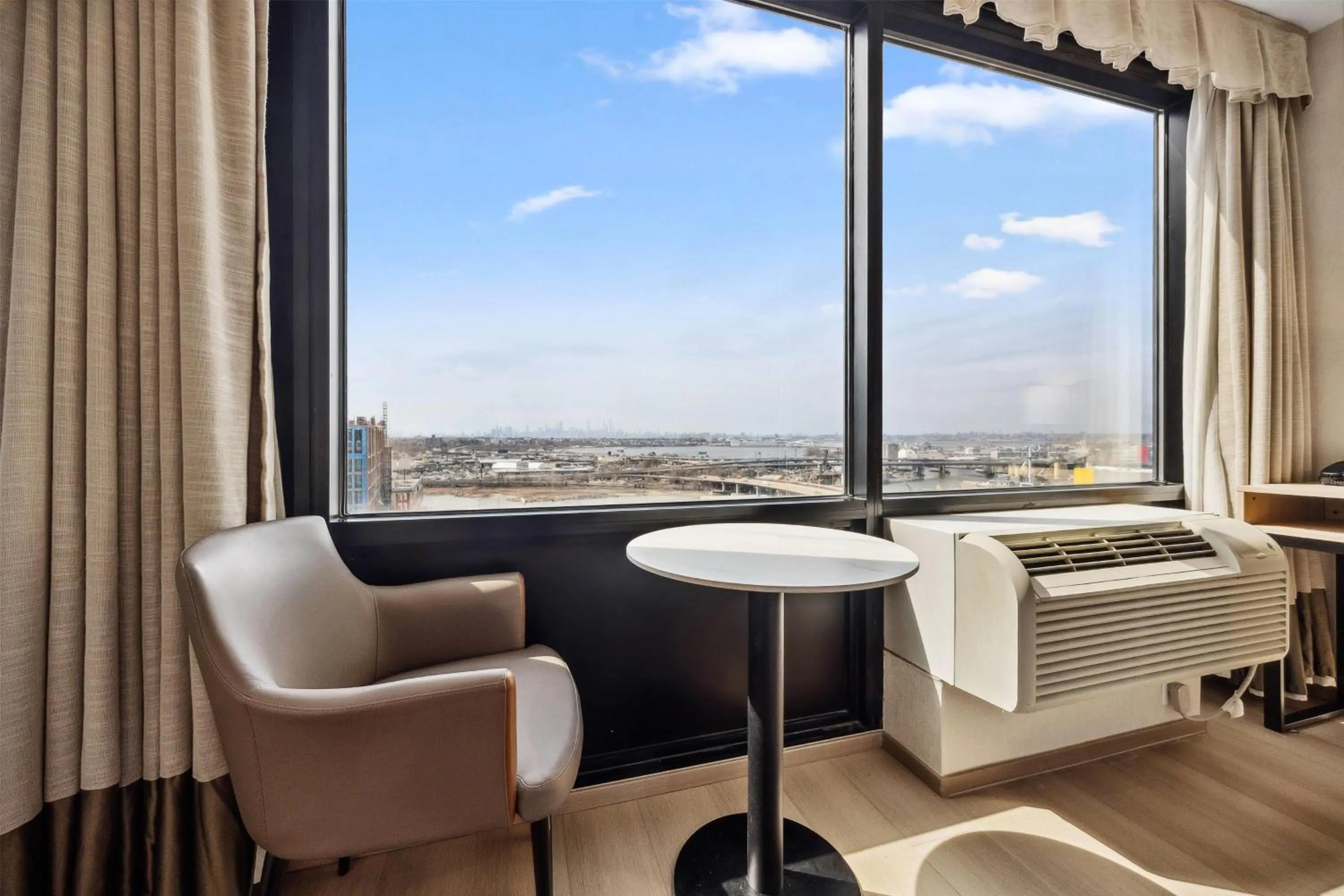 Photo of the whole room in Ramada by Wyndham Flushing Queens