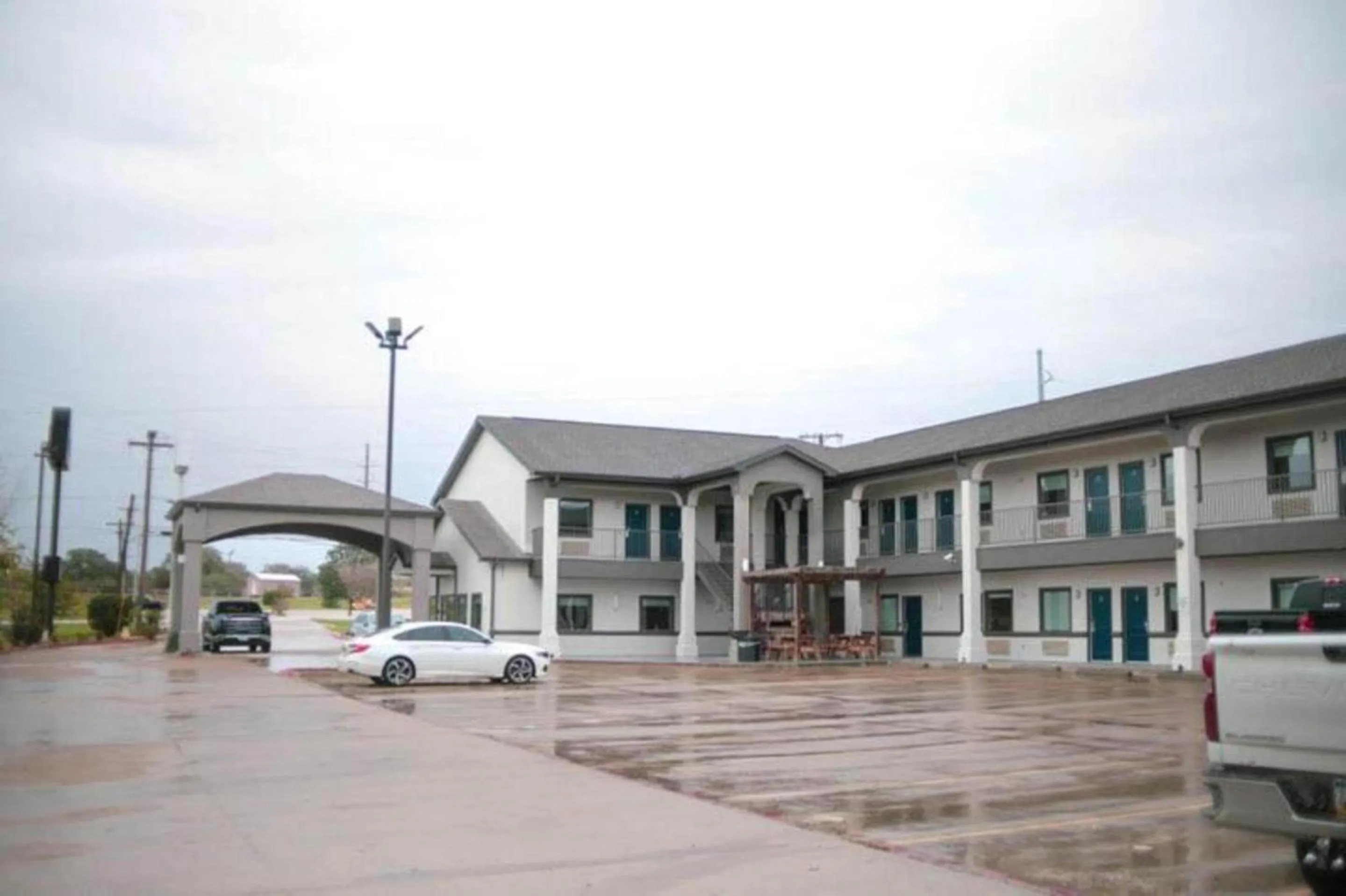 Days Inn & Suites by Wyndham Gonzales TX