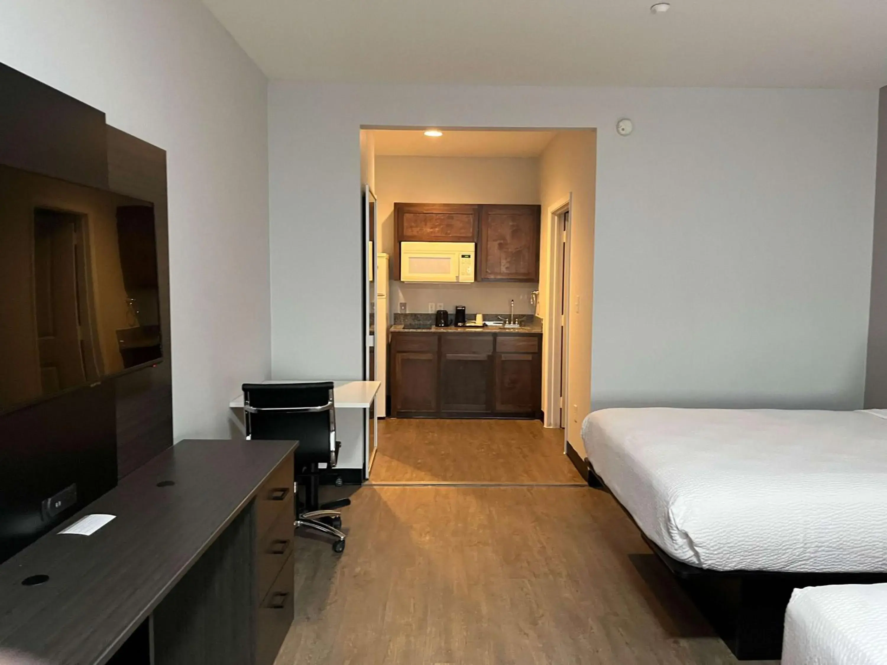 Bedroom in Studio 6 Gonzales, TX Bedroom in Studio 6 Gonzales, TX