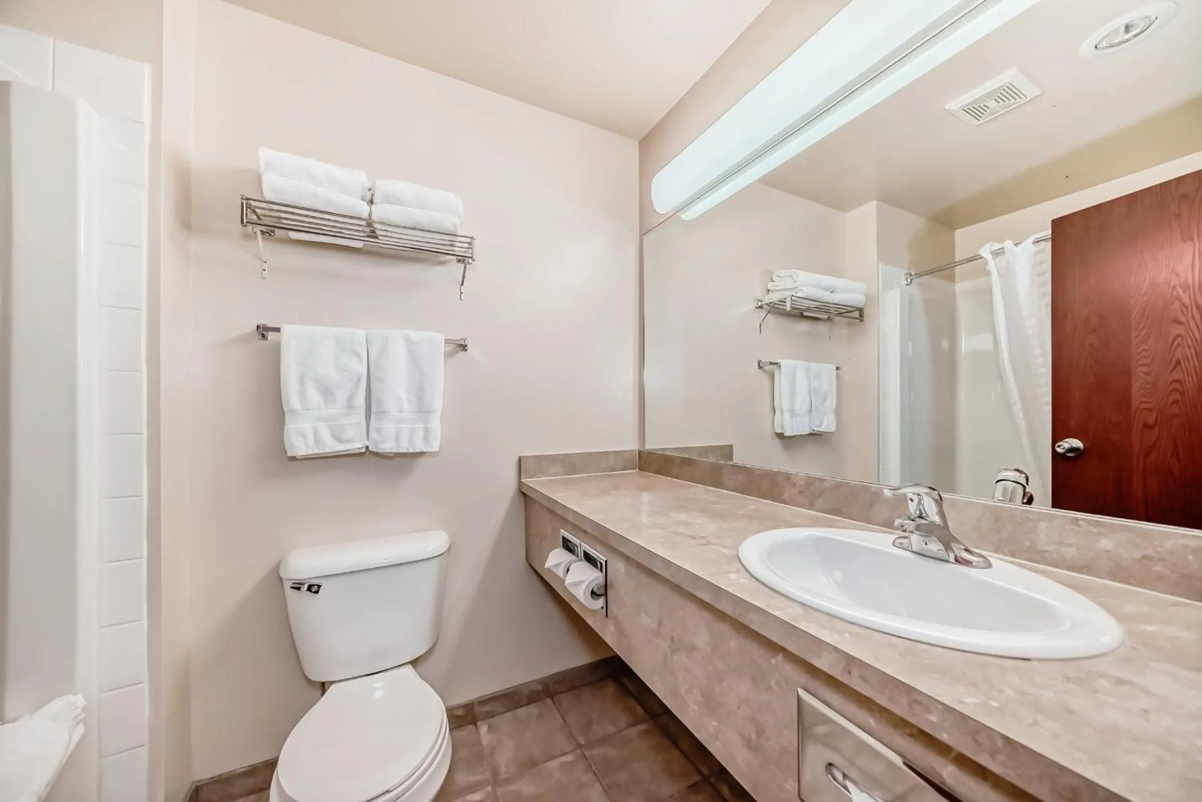 Shower in Grande Cache Inn & Suites