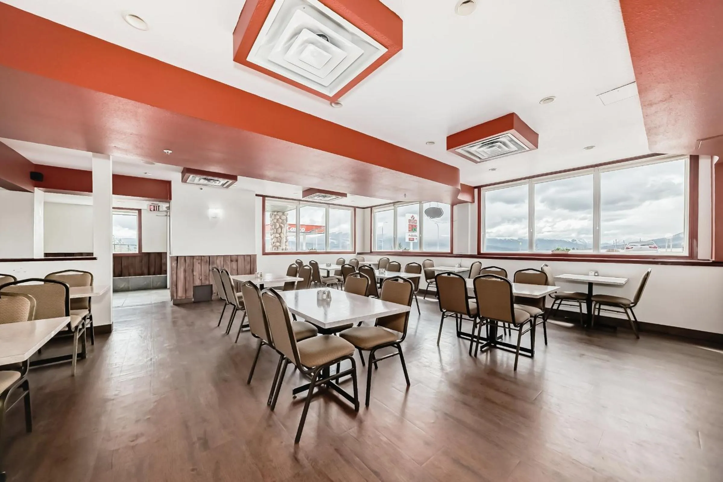 Restaurant/places to eat in Grande Cache Inn & Suites