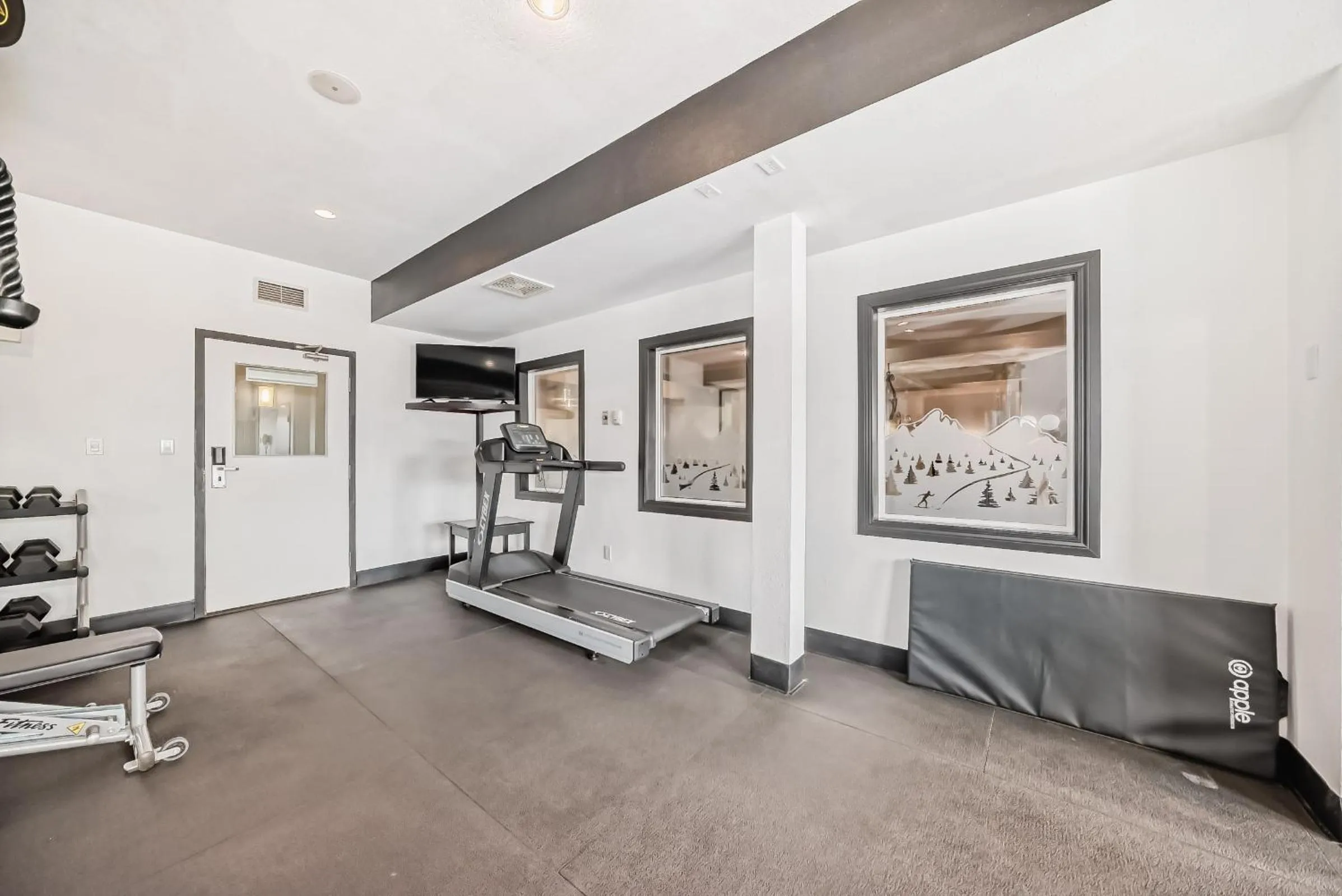 Fitness centre/facilities in Grande Cache Inn & Suites