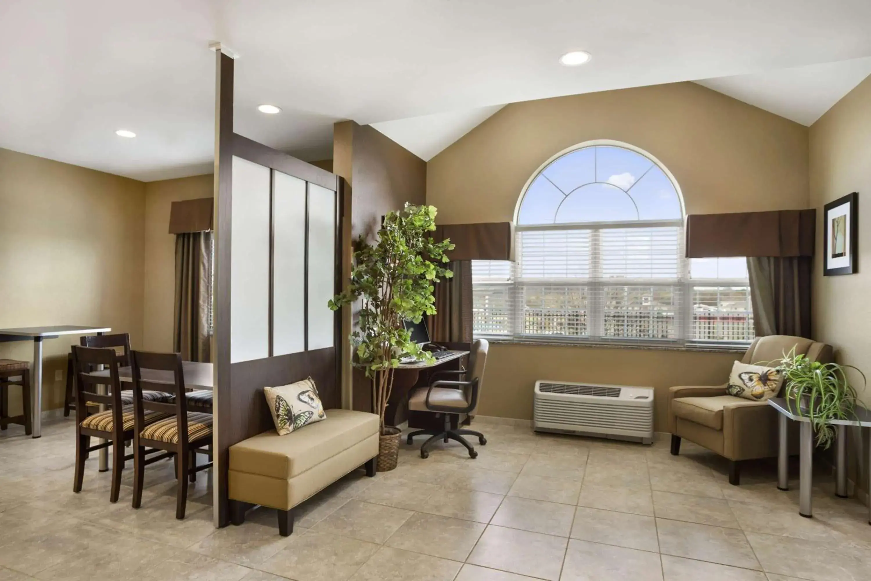 Lobby or reception in Microtel Inn & Suites by Wyndham Cambridge Lobby or reception in Microtel Inn & Suites by Wyndham Cambridge