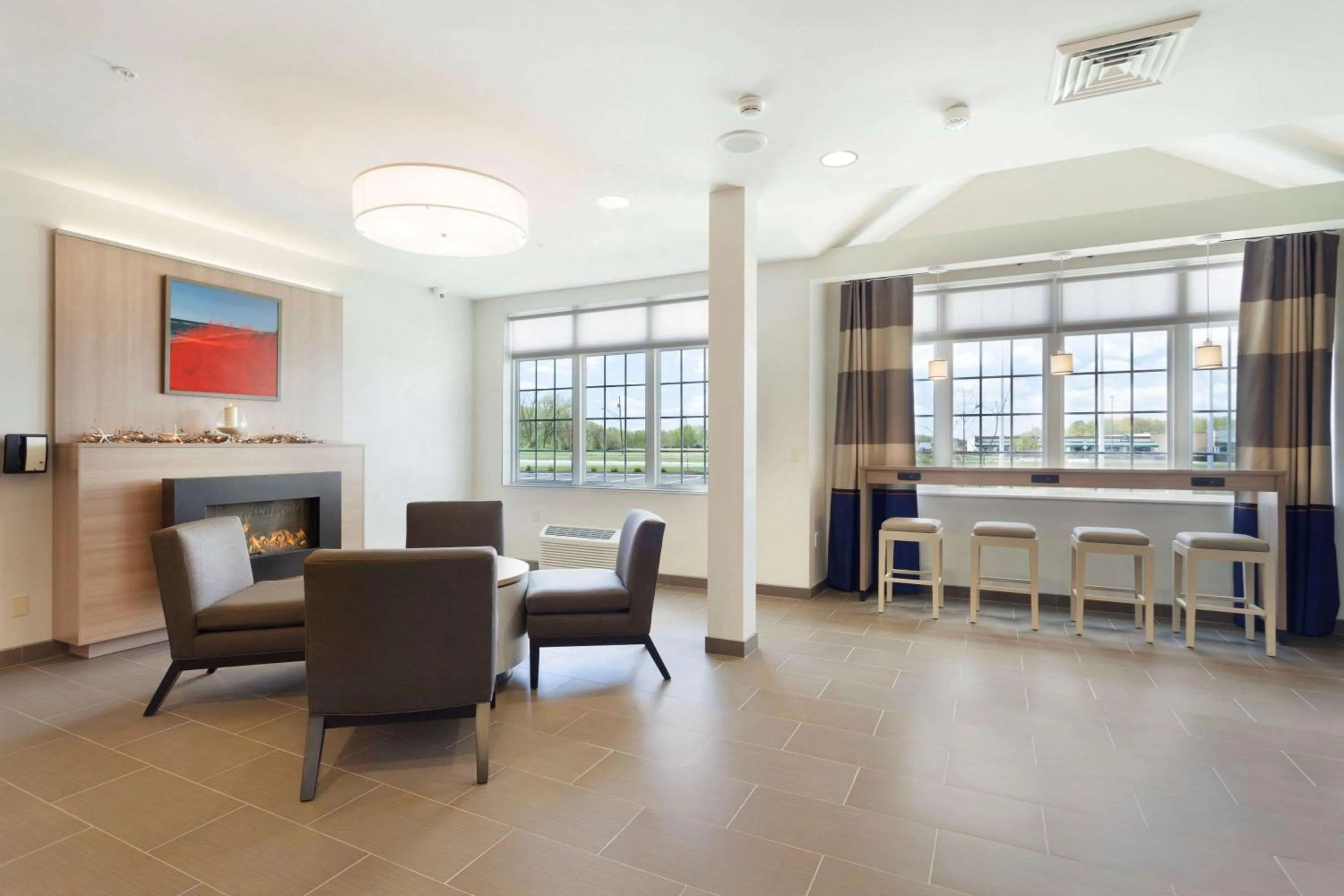 Lobby or reception in Microtel Inn & Suites by Wyndham Georgetown Delaware Beaches