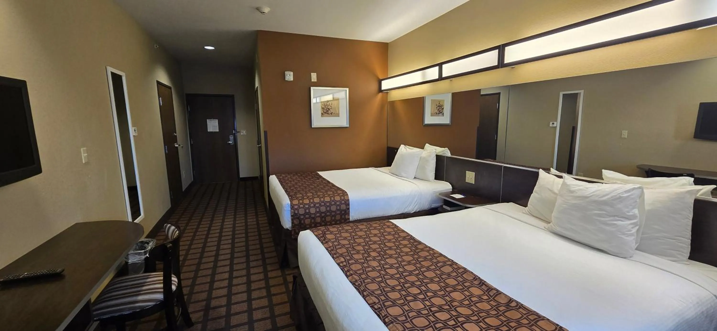 Photo of the whole room, Bed in Microtel Inn & Suites by Wyndham Odessa TX