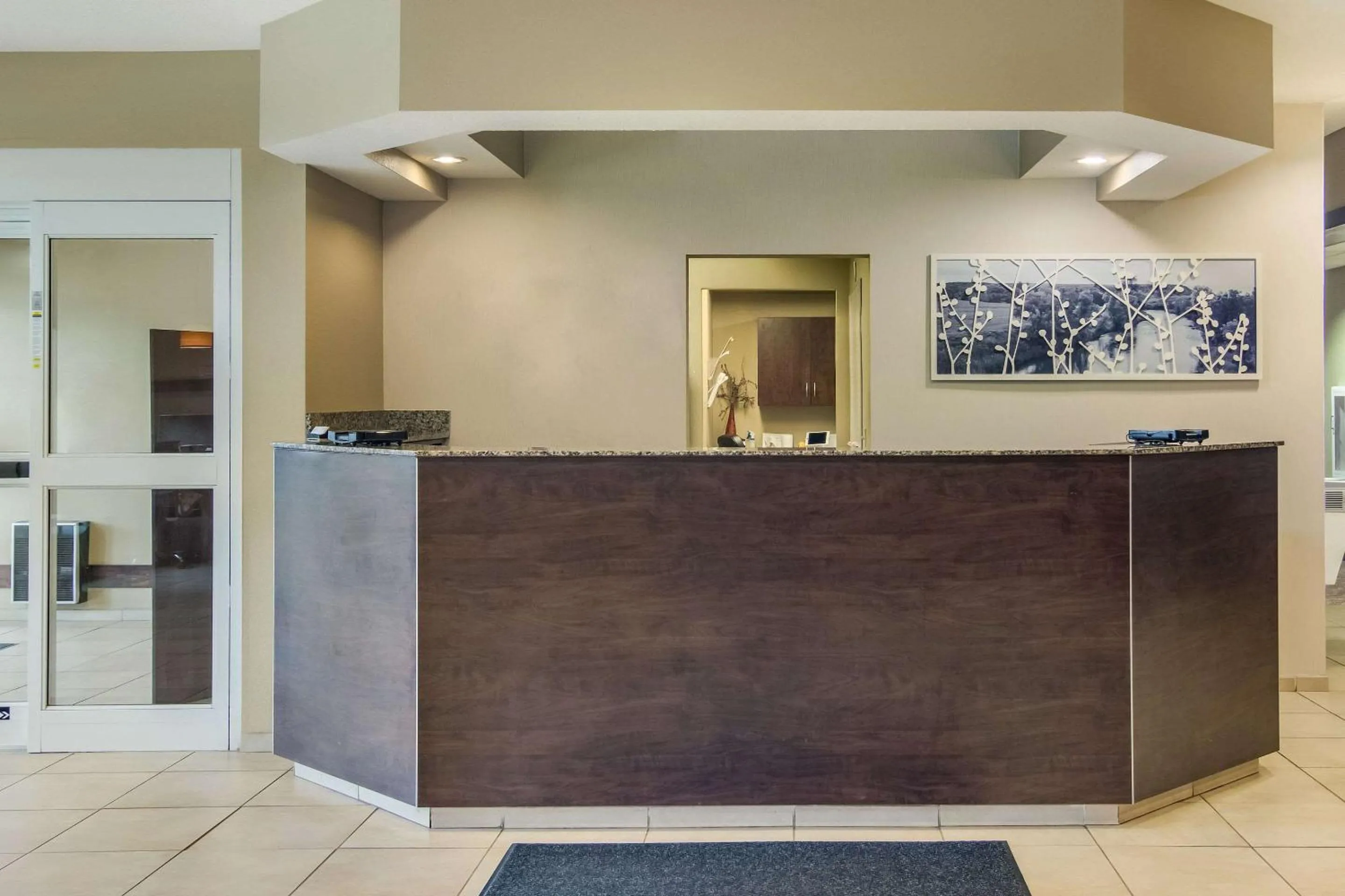 Lobby or reception, Lobby/Reception in Sleep Inn & Suites Steubenville at the University