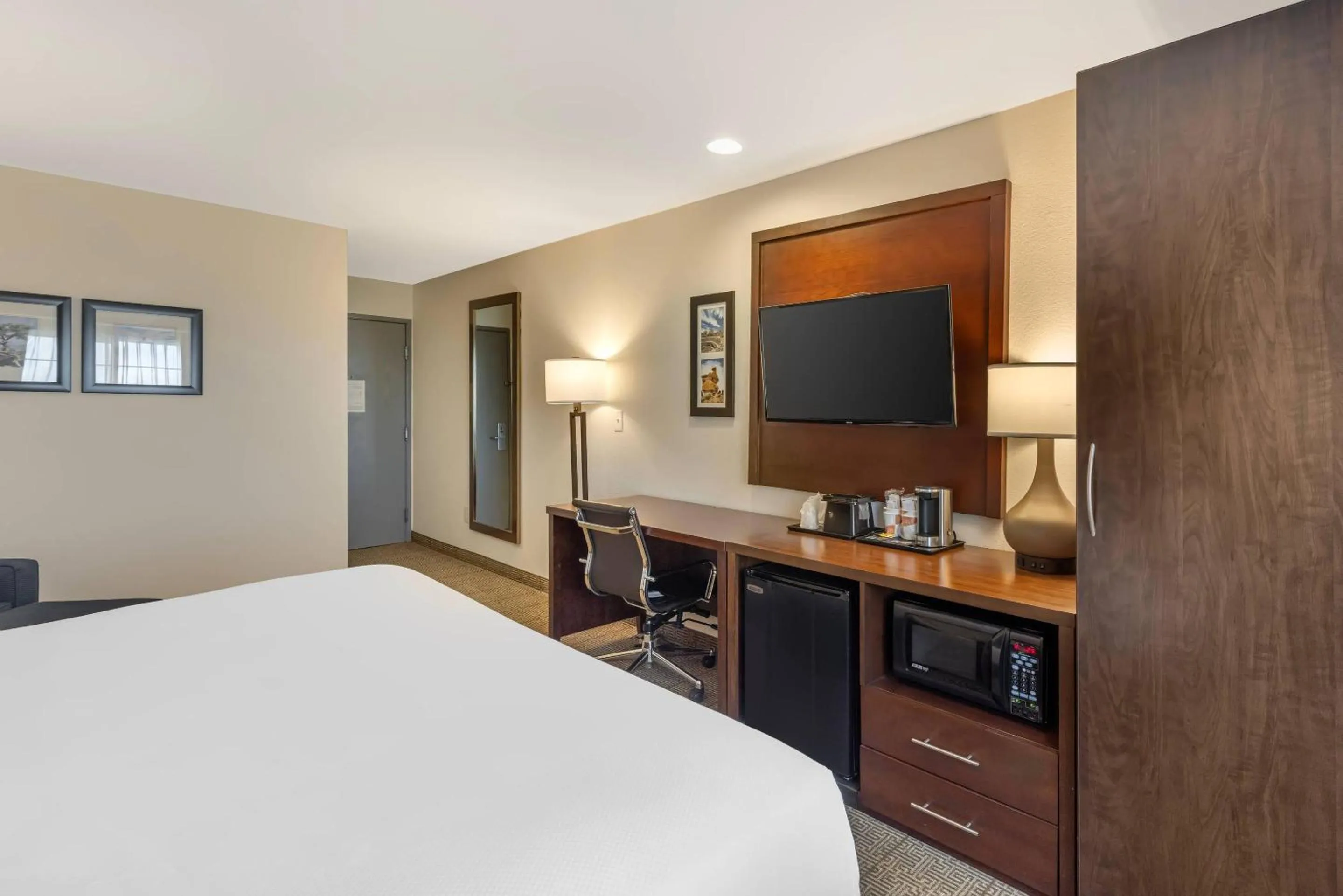 Bedroom, Bed in Comfort Inn & Suites Aztec - Farmington Area