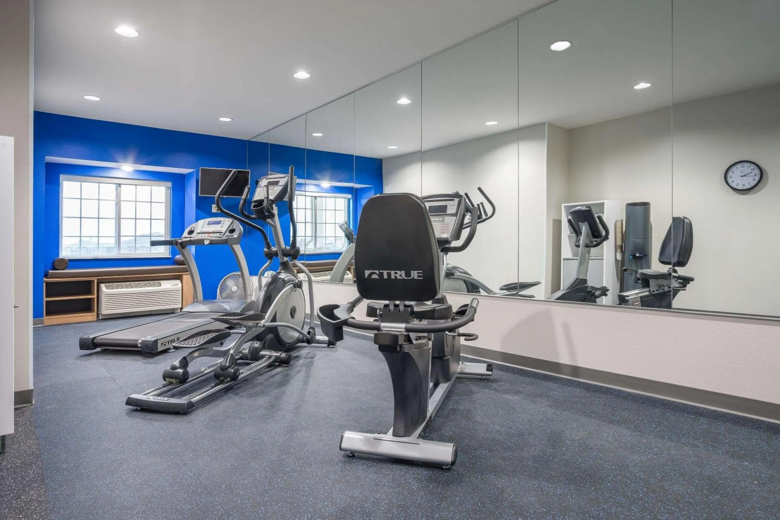 Fitness centre/facilities in Microtel Inn & Suites By Wyndham Moorhead Fargo Area