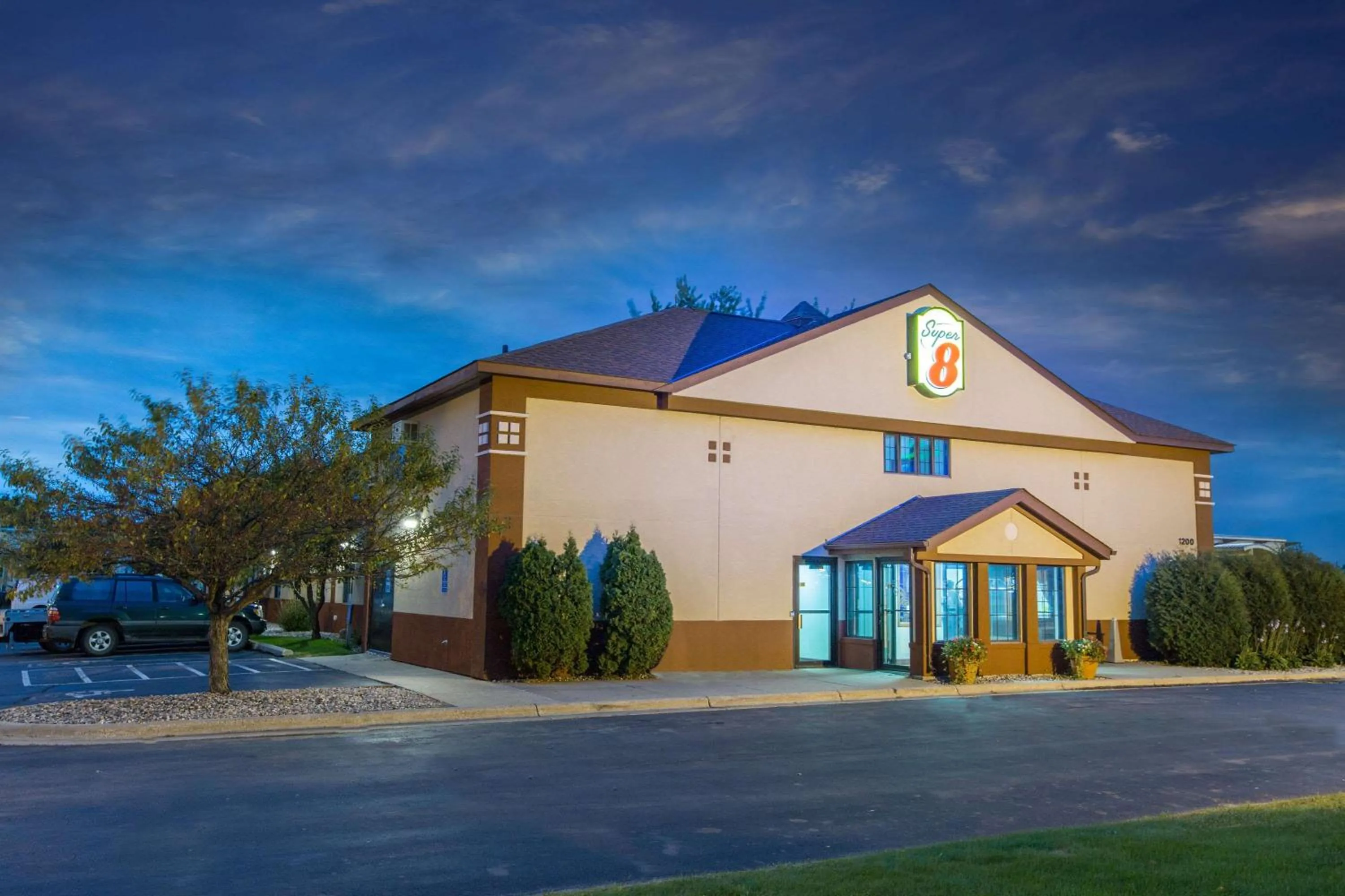 Property building in Super 8 by Wyndham Fairmont