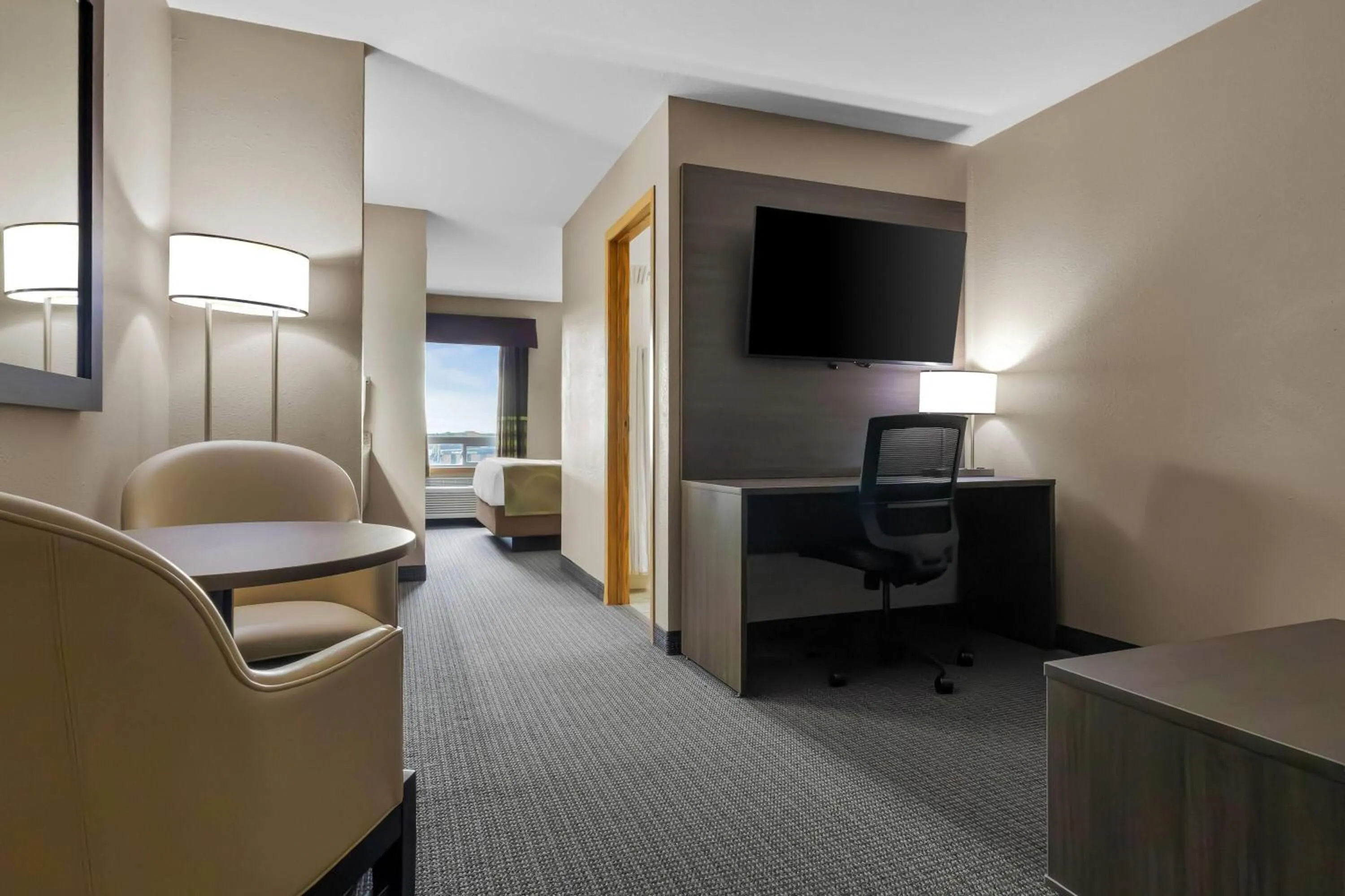 Photo of the whole room in Super 8 by Wyndham Prince Albert