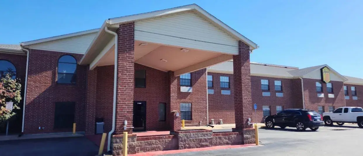 Super 8 by Wyndham White Hall Super 8 by Wyndham White Hall