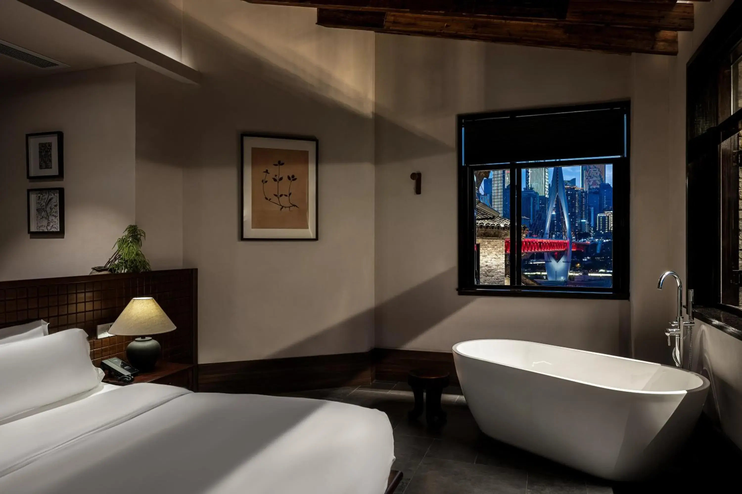 Deluxe Double Room with Bath - single occupancy in Futon Designer Hotel-Liberation Monument&Nanbin Road Store Deluxe Double Room with Bath - single occupancy in Futon Designer Hotel-Liberation Monument&Nanbin Road Store