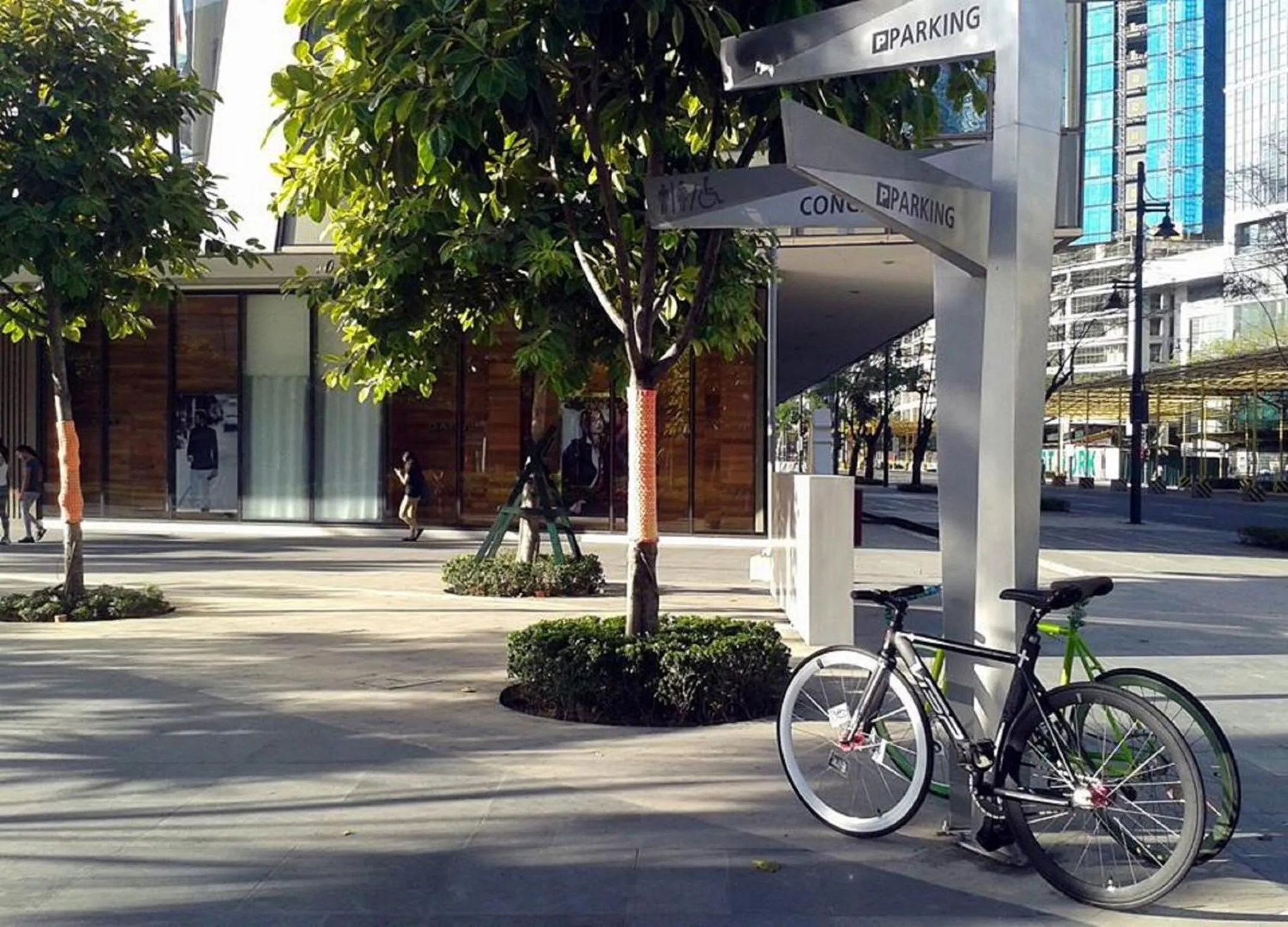 Shopping Area in Avant Apartments at The Fort