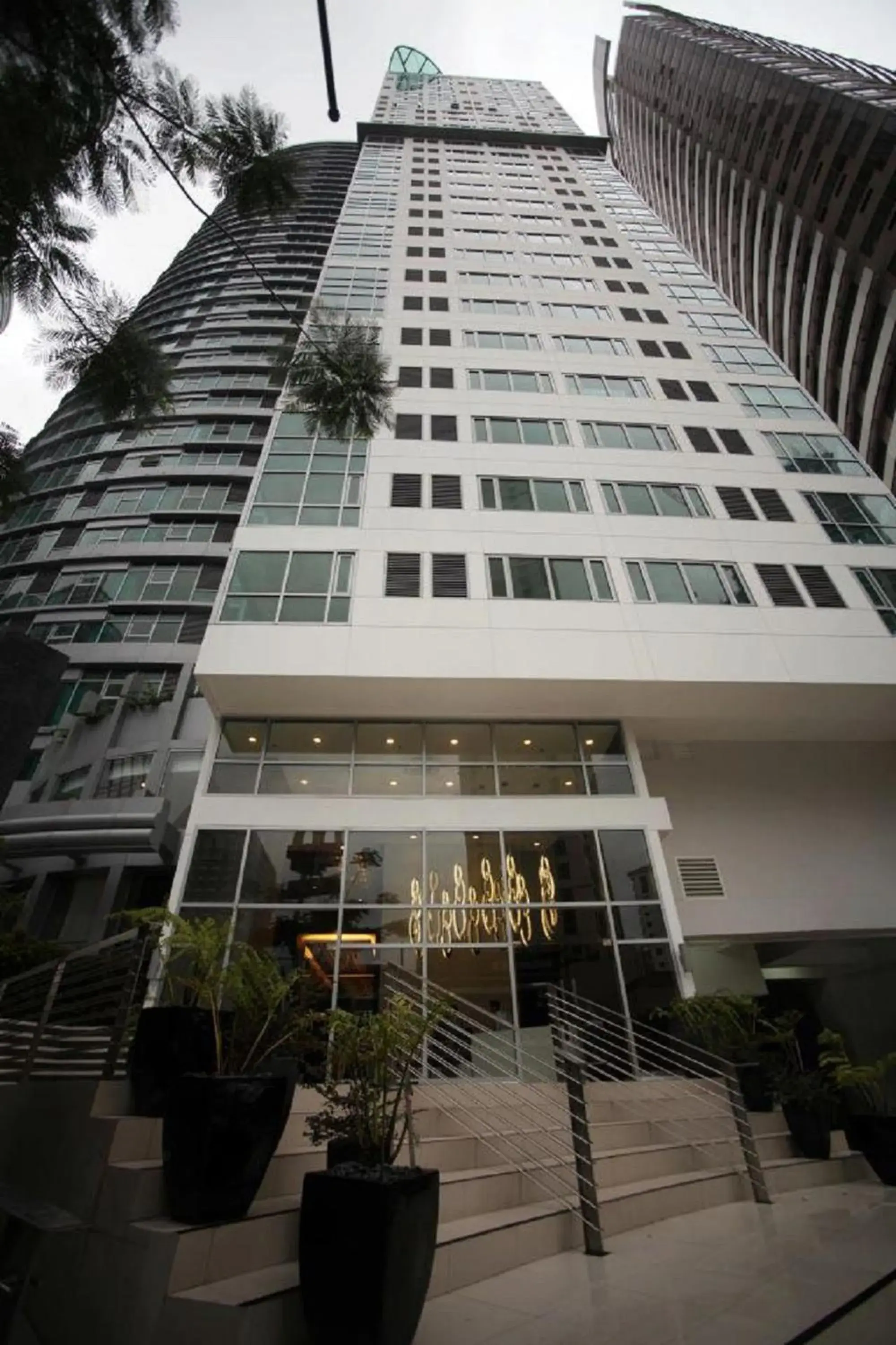 Facade/entrance in Avant Apartments at The Fort Facade/entrance in Avant Apartments at The Fort