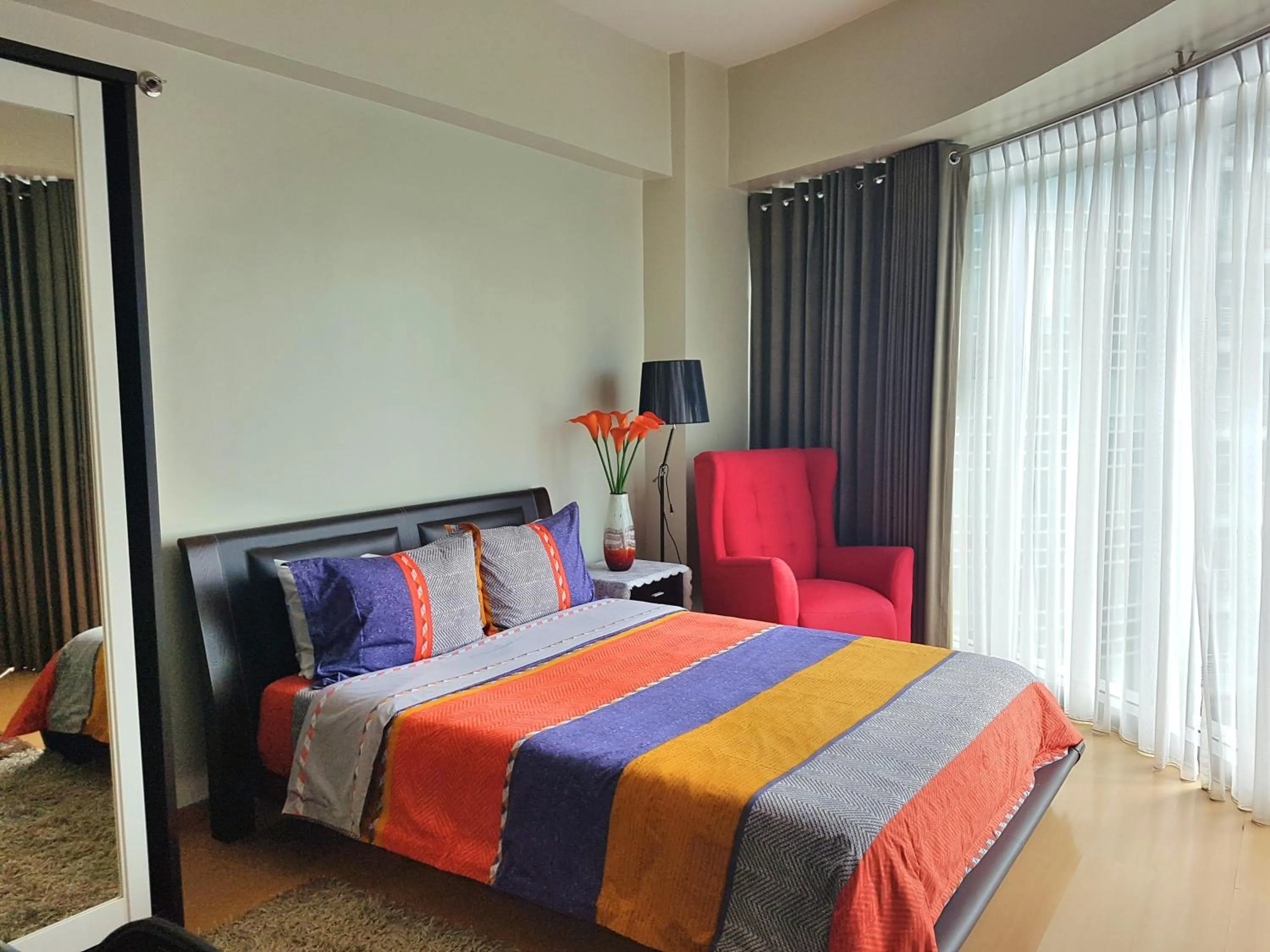 Decorative detail, Bed in Avant Apartments at The Fort