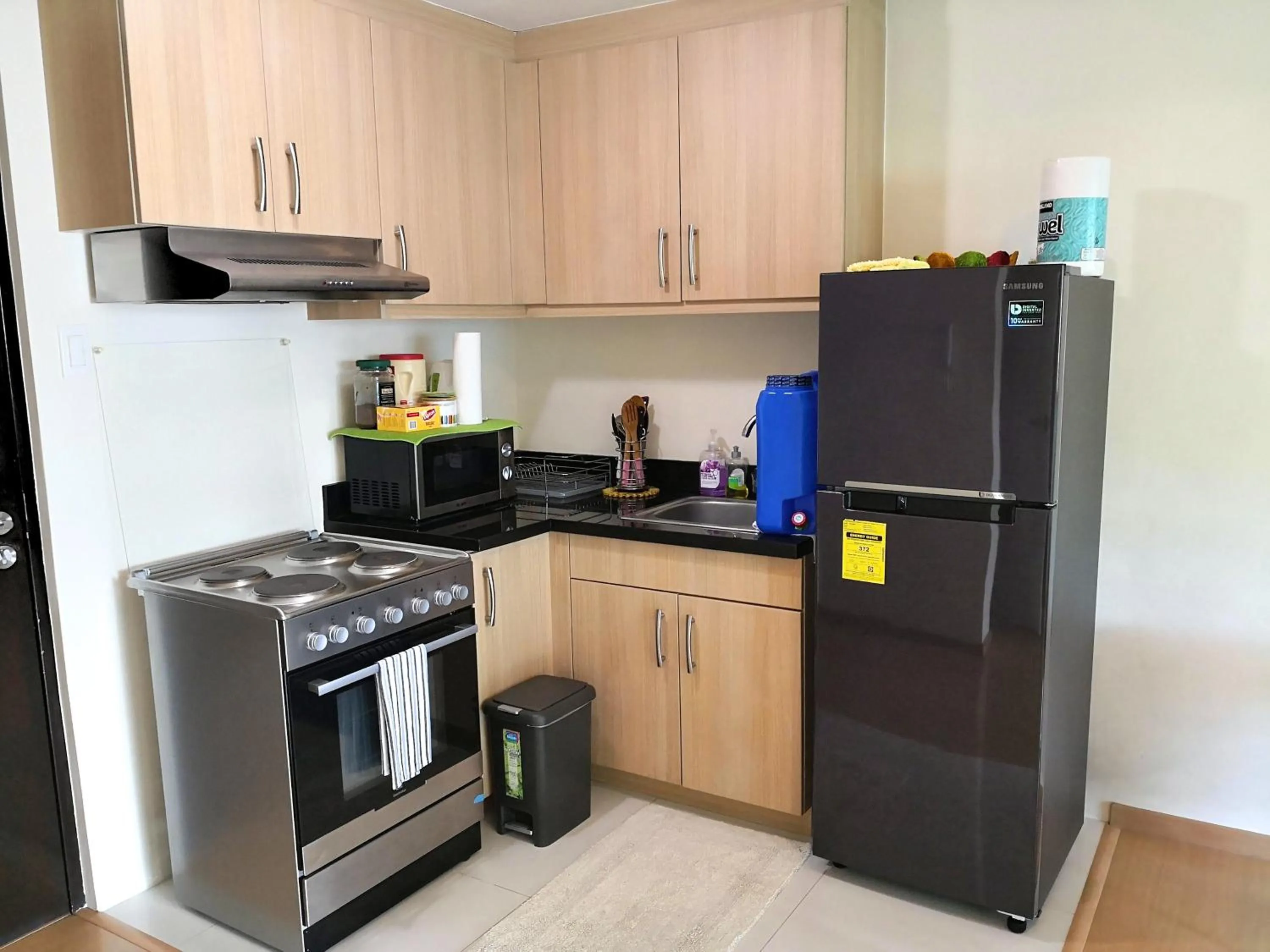 Coffee/tea facilities in Avant Apartments at The Fort